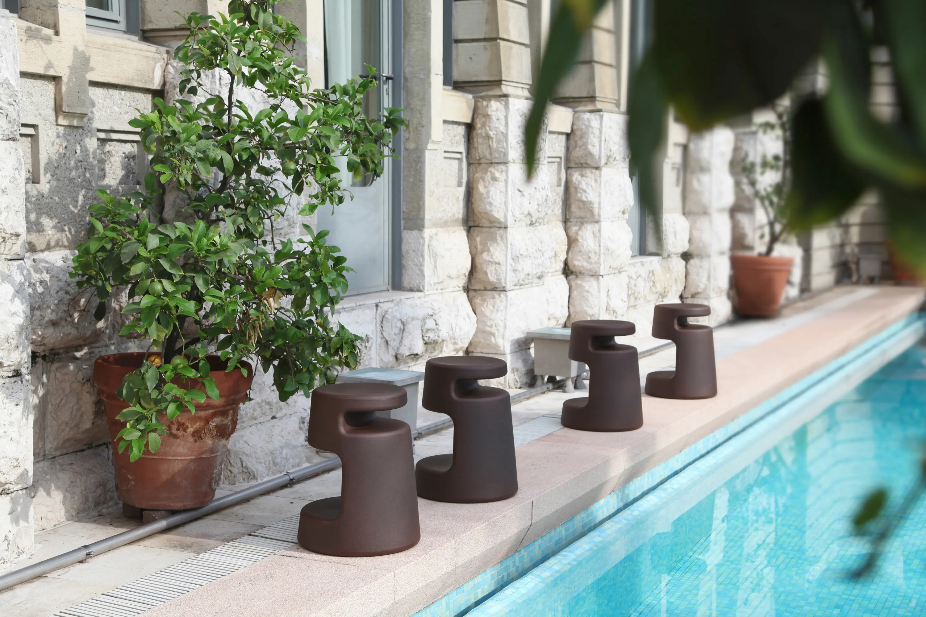 ALMA Design - 2525 JR Stool