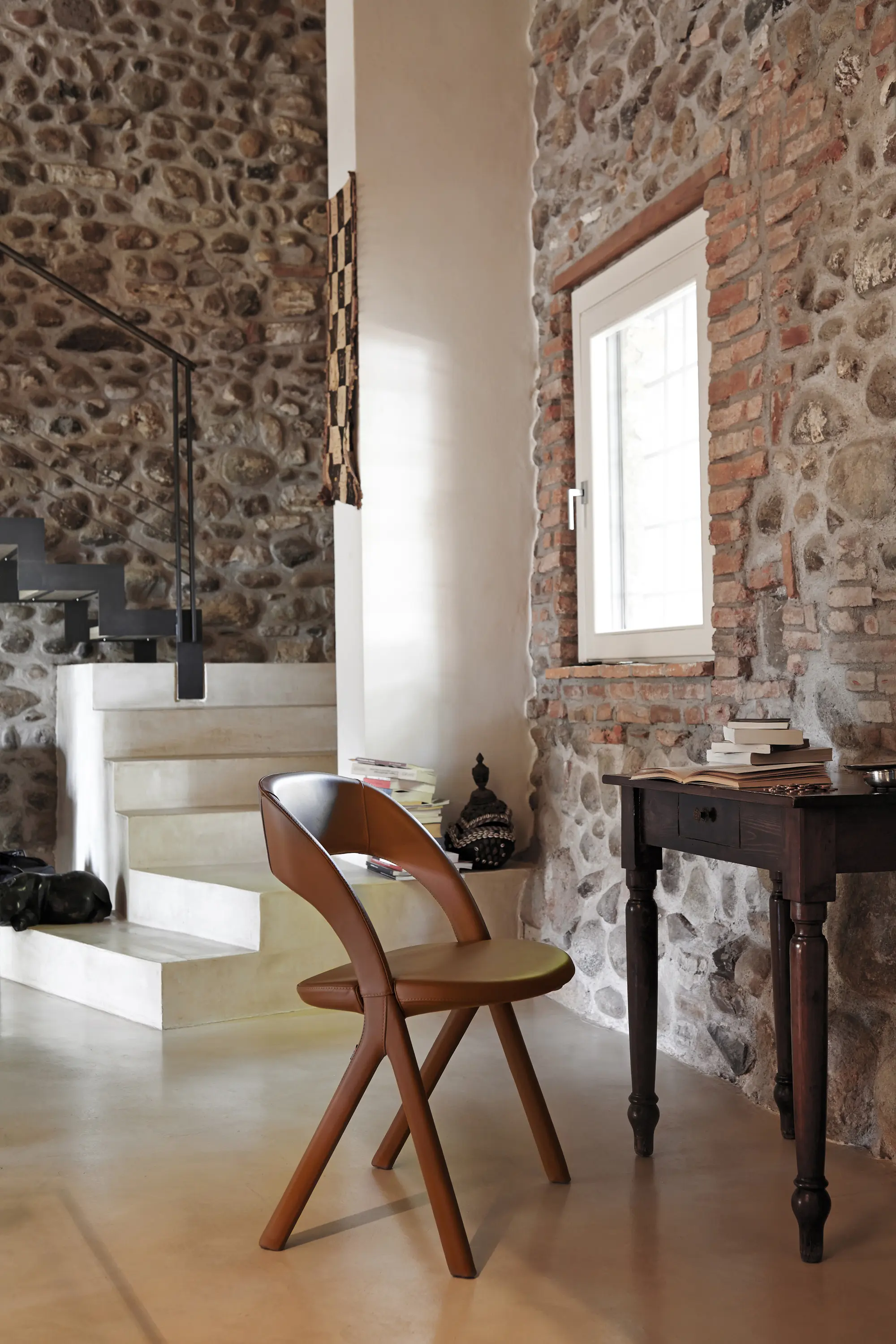 ALMA Design - Gesto Chair