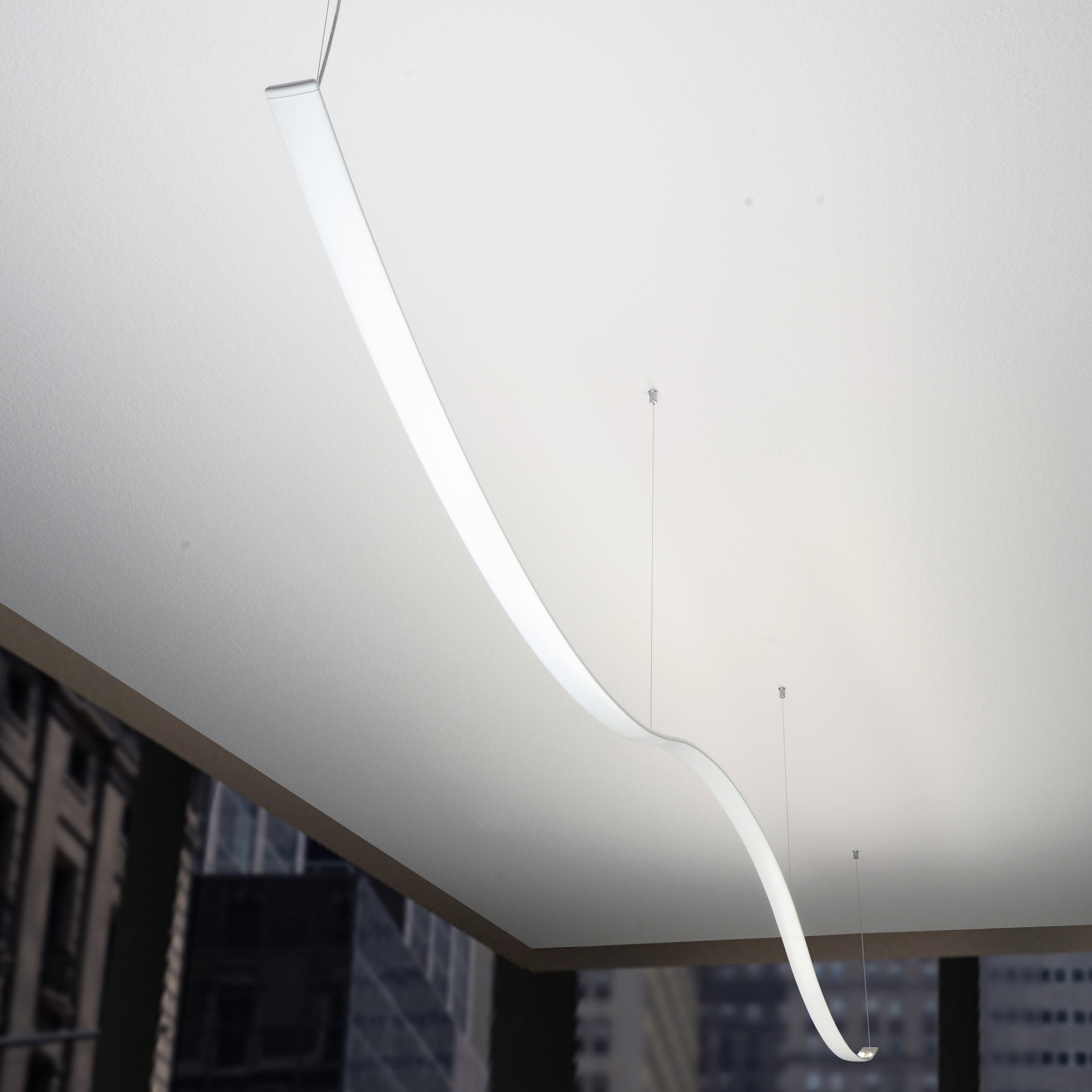 Display product Surfin' Pendant Wave from manufacturer millelumen