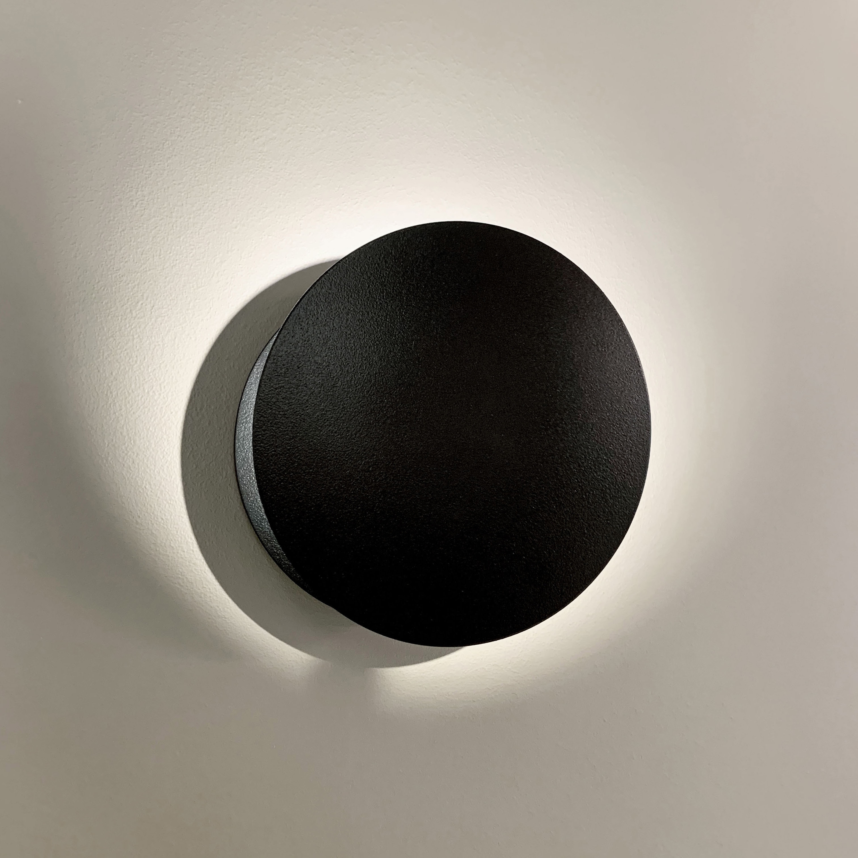 Afficher le produit Millelumen Circles Wall du fabricant millelumen
