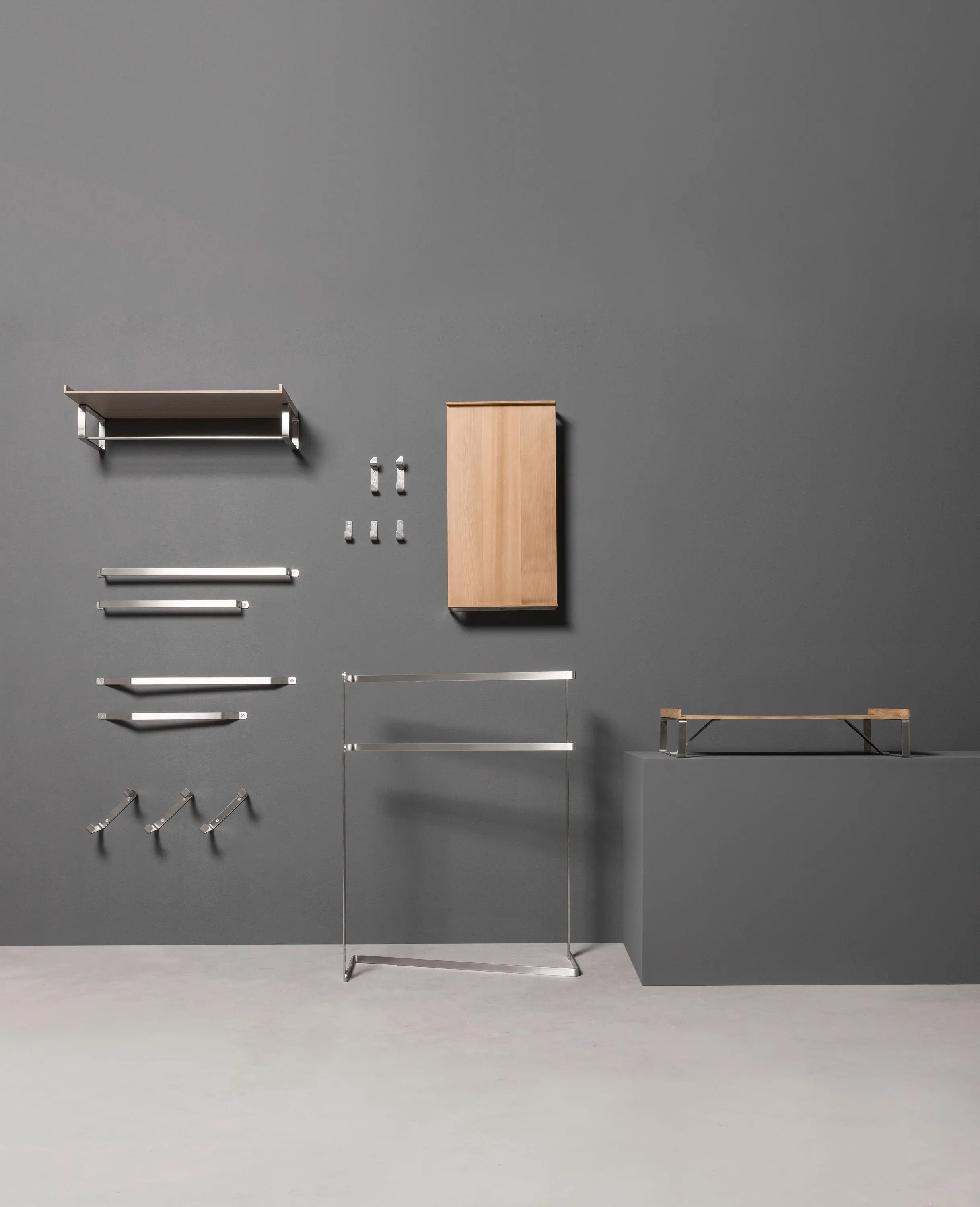 MAKRO - Twenty Toilet Roll Holder