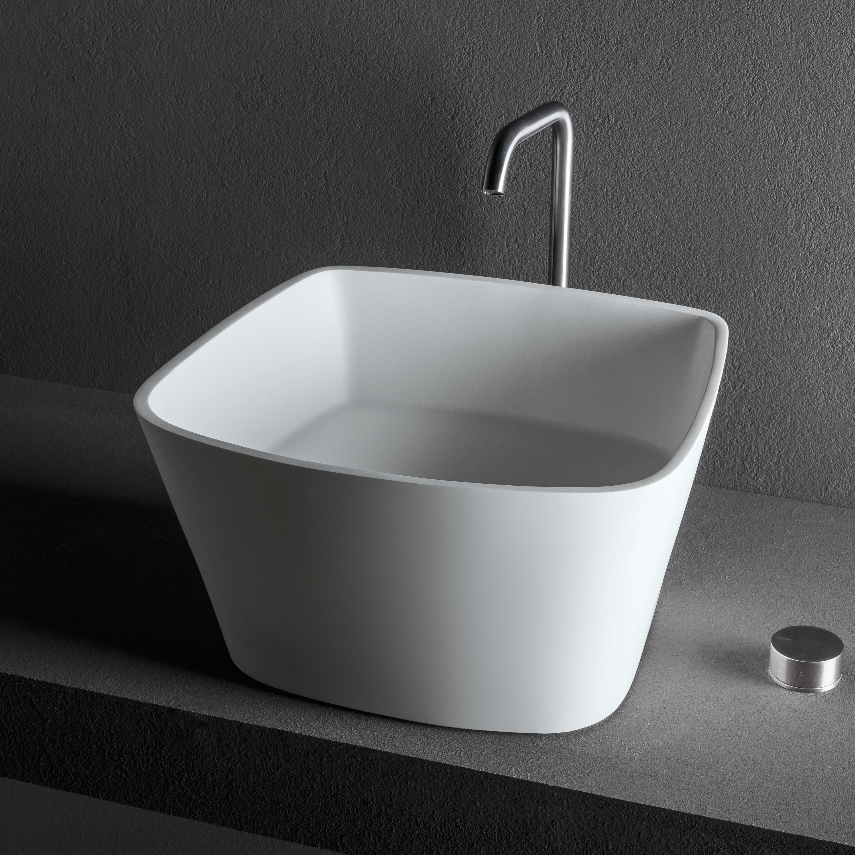 Produkt Loop L des Herstellers MAKRO anzeigen