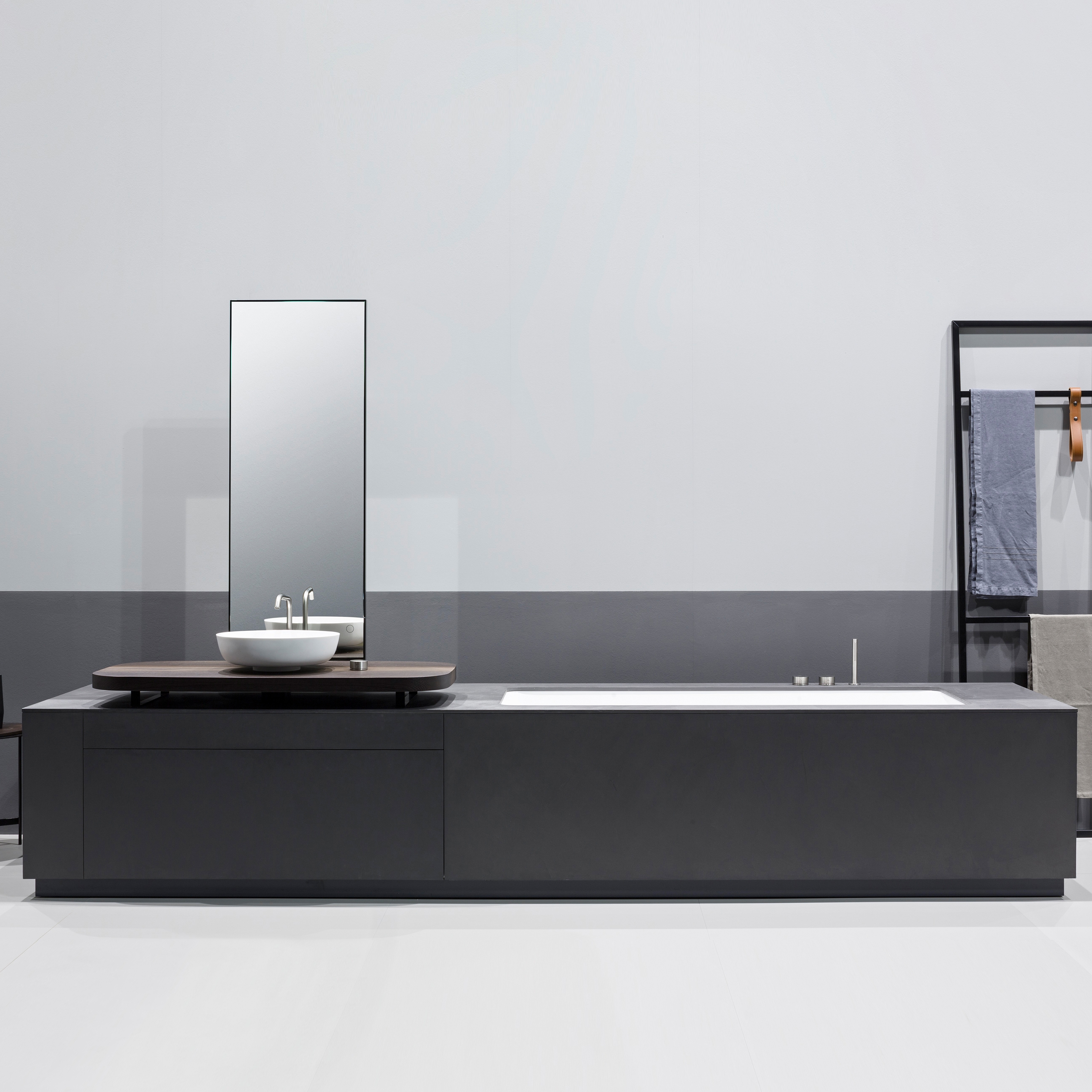 Display product Manhattan from manufacturer MAKRO