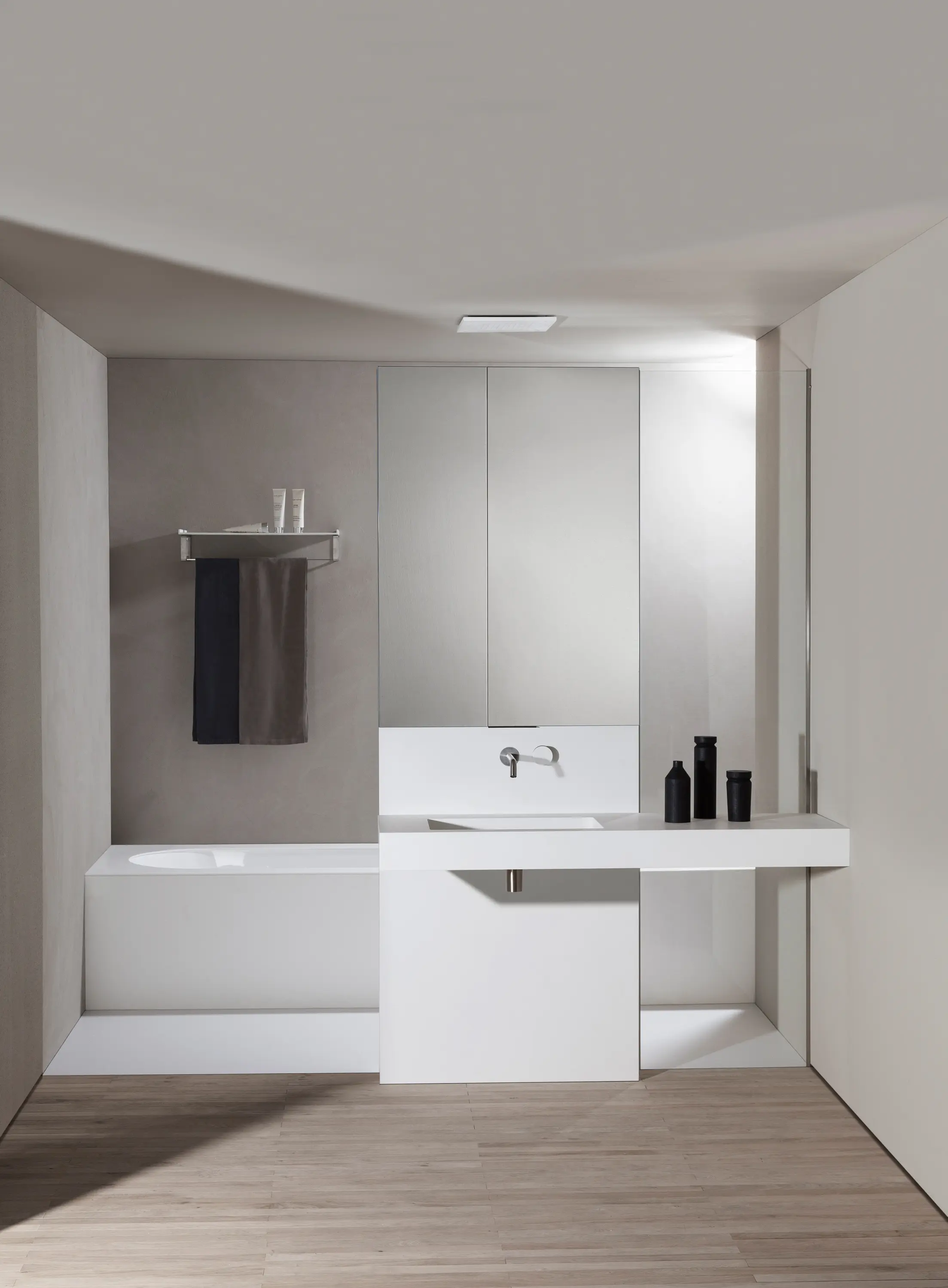 MAKRO - Bathtub - Shower Systems