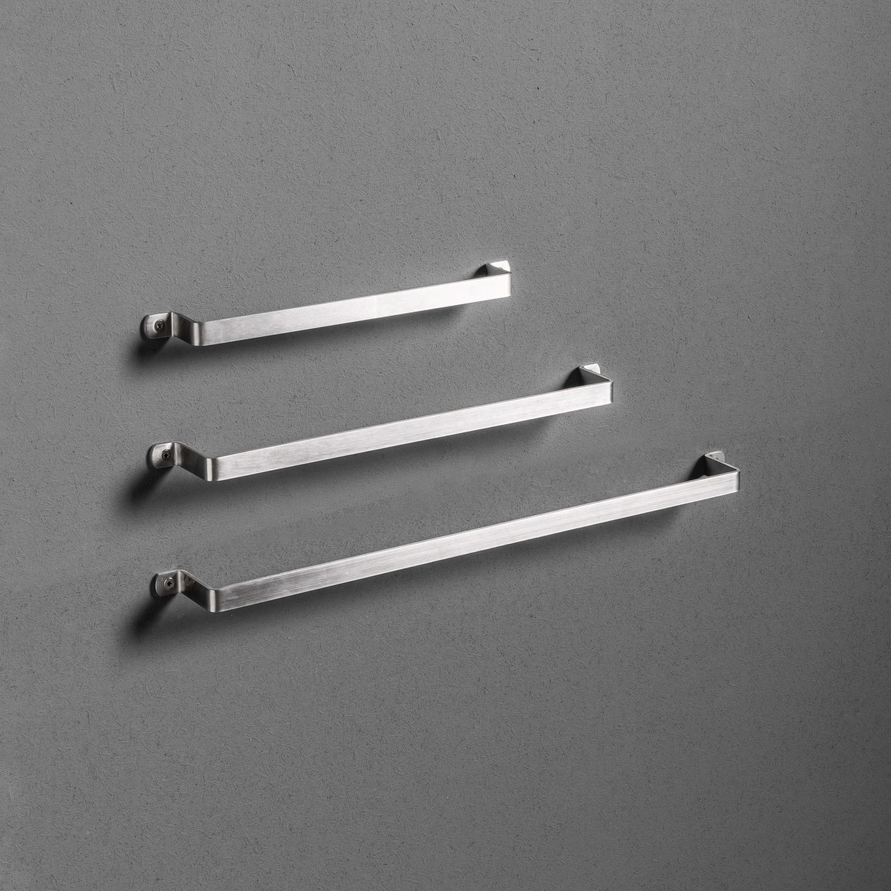 Produkt Twenty Towel Rail des Herstellers MAKRO anzeigen