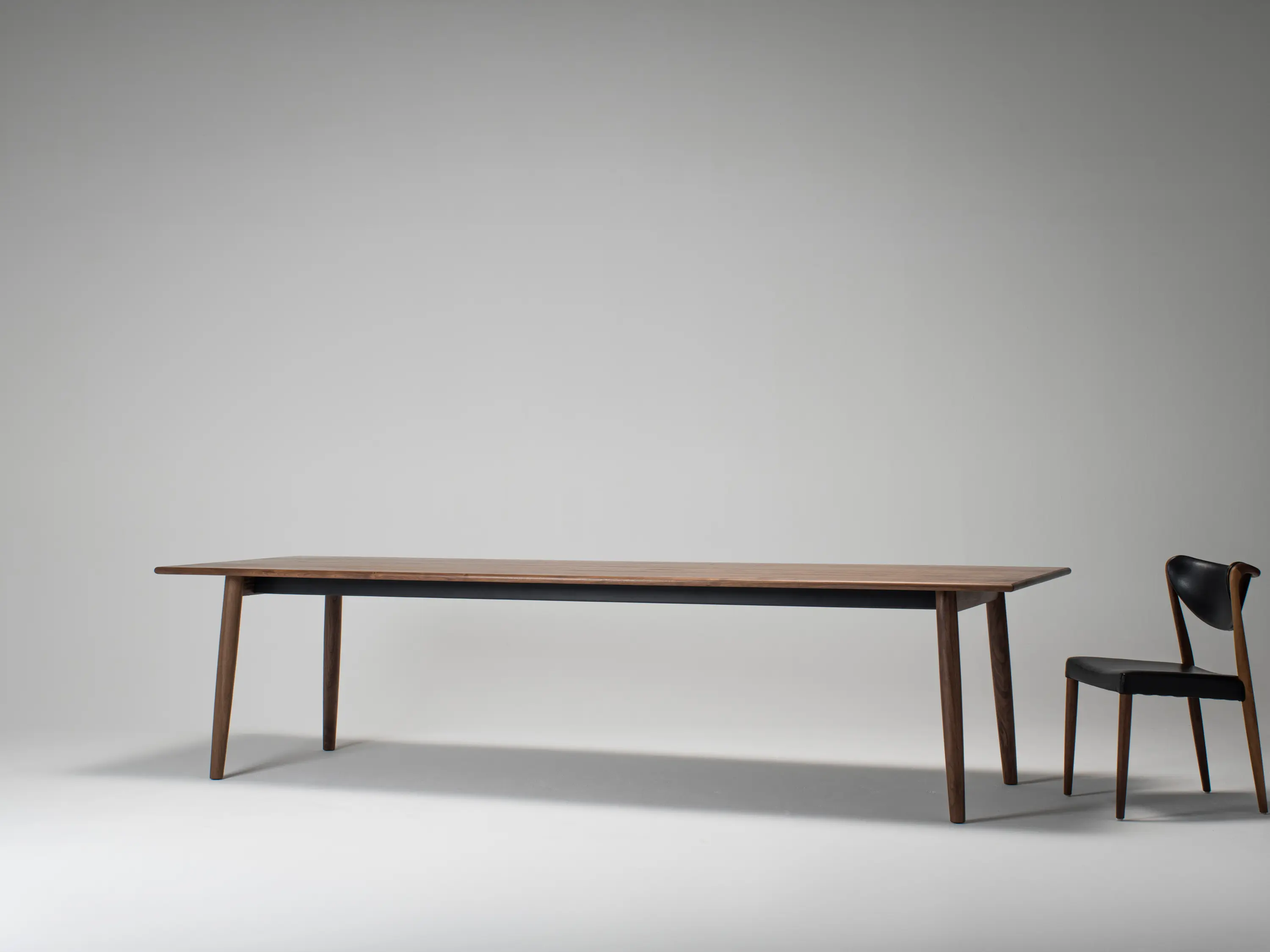 Ritzwell - MCM TABLE | Dining Table