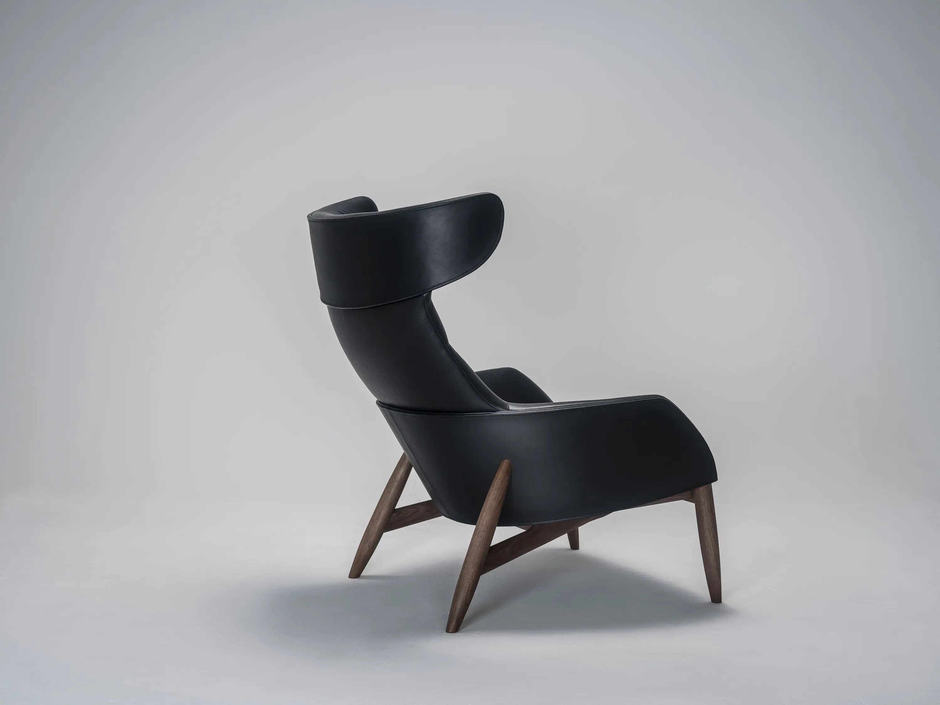 Ritzwell - BEATRIX | High-Back Easy Chair