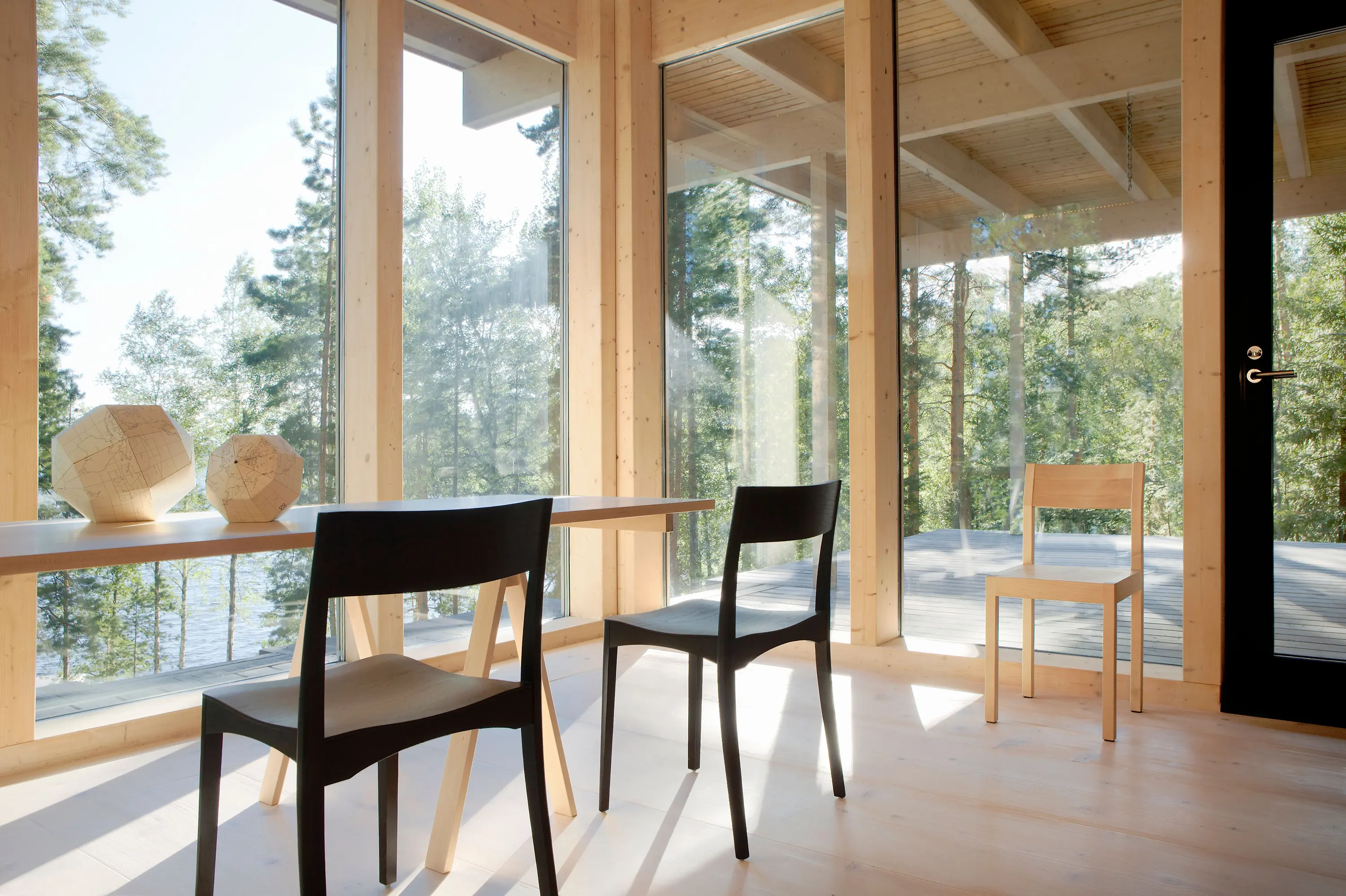 Nikari - 12 Designs For Nature | April Table, low