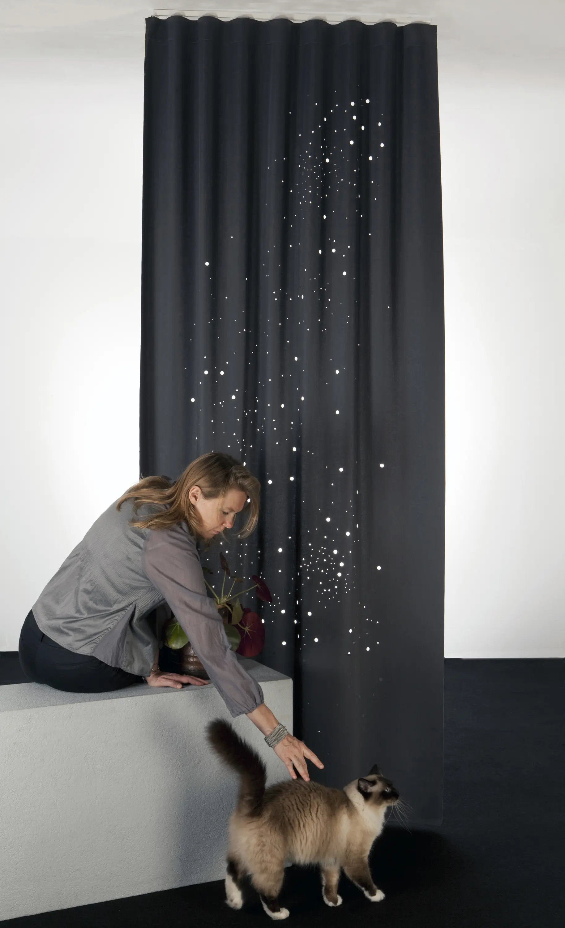 Lily Latifi - Wave Curtains