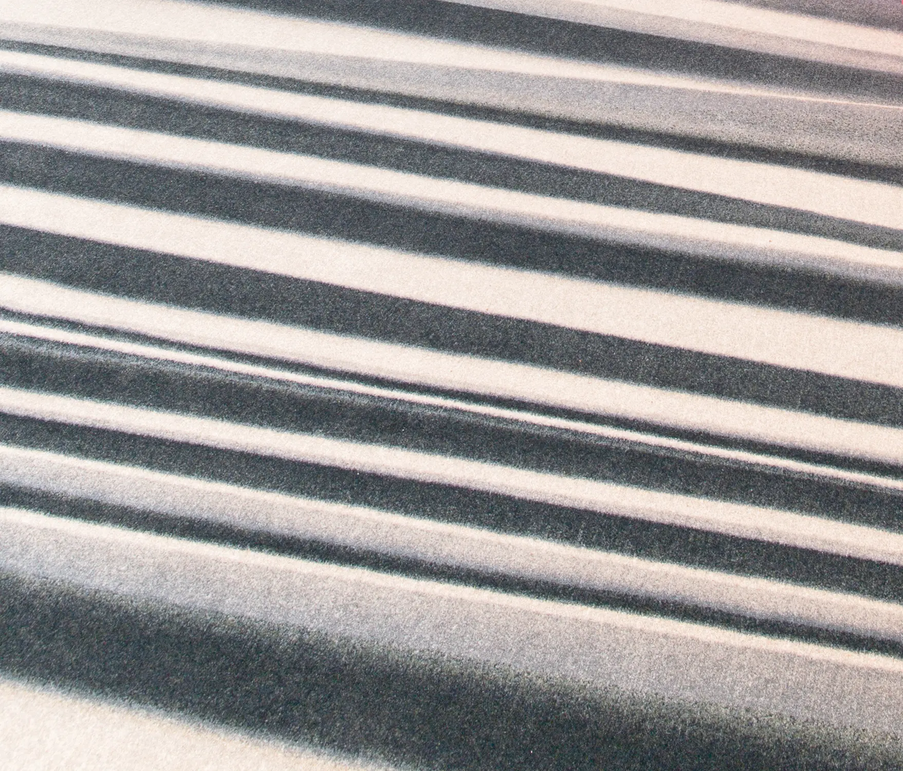 Lily Latifi - Plissé