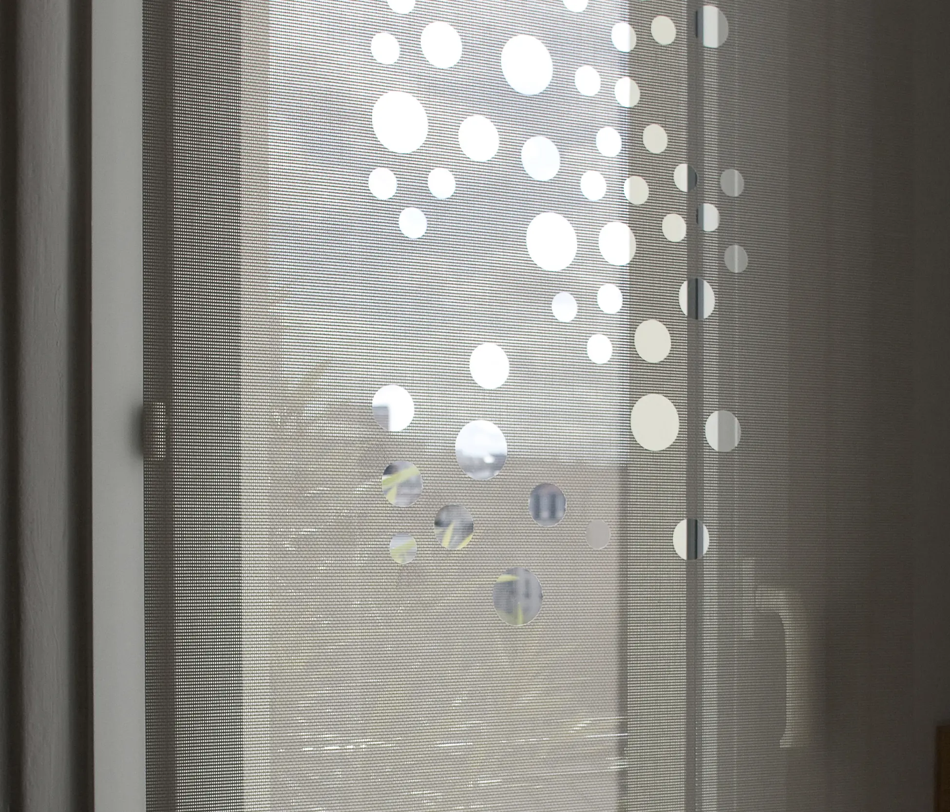 Lily Latifi - Bubbles