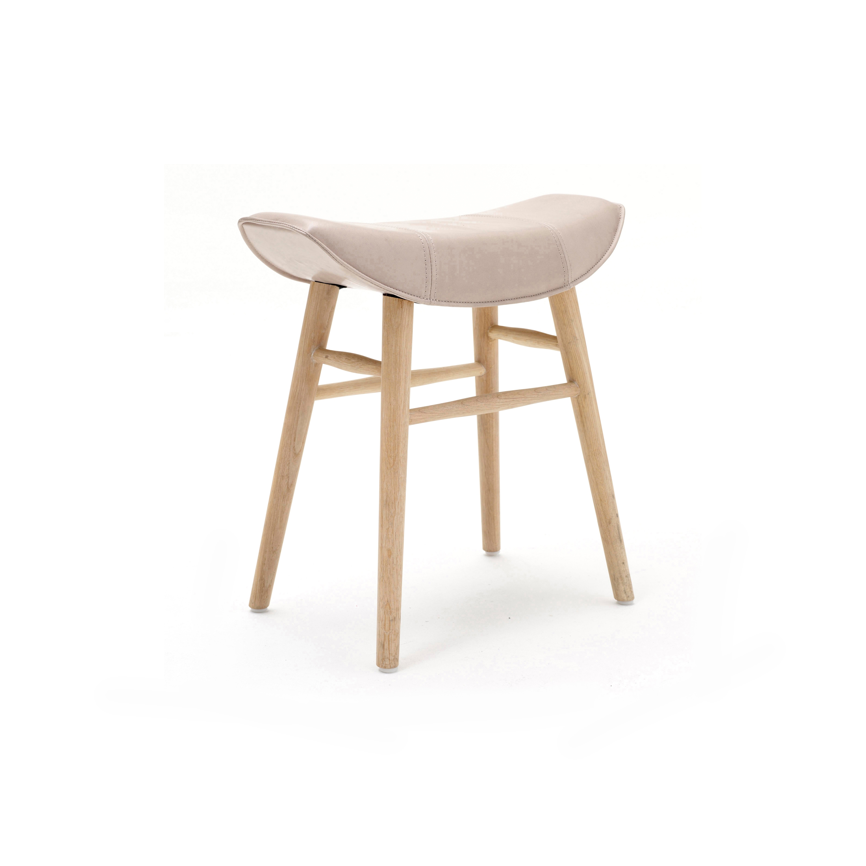 Kya | Stool Seat with wooden frame