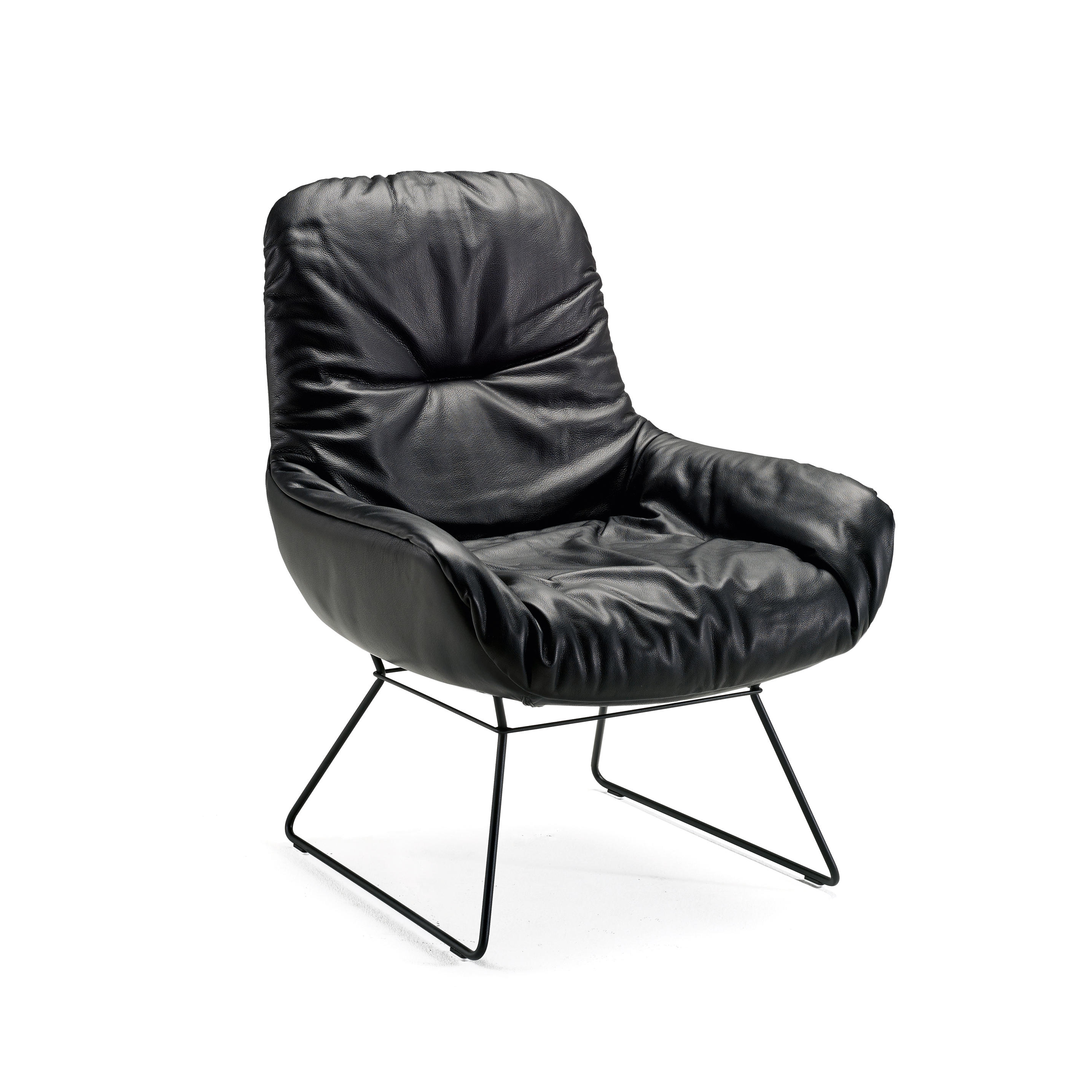Leya | Lounge Chair with wire frame