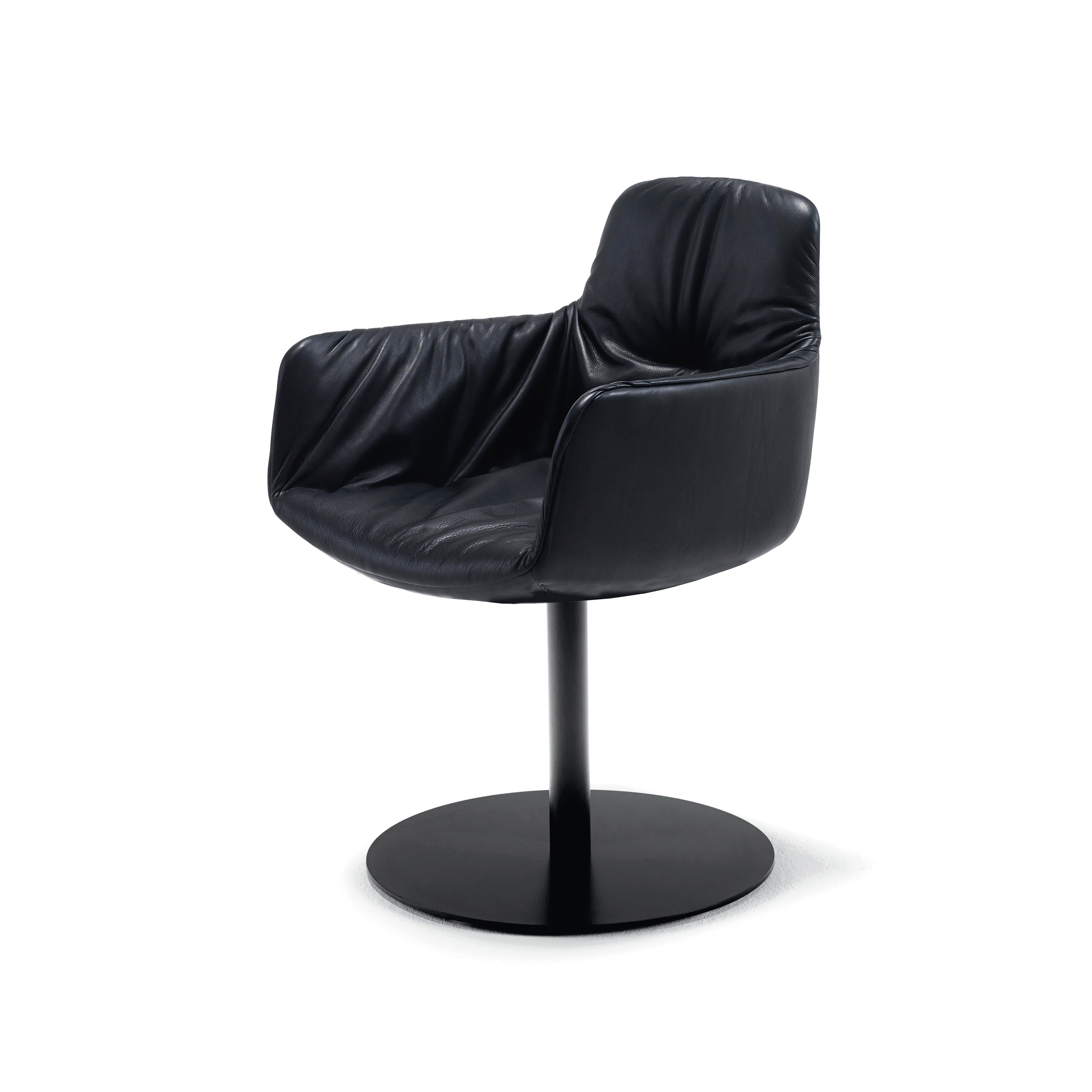 Mostrar el producto Leya | Armchair High with central leg del fabricante FREIFRAU MANUFAKTUR