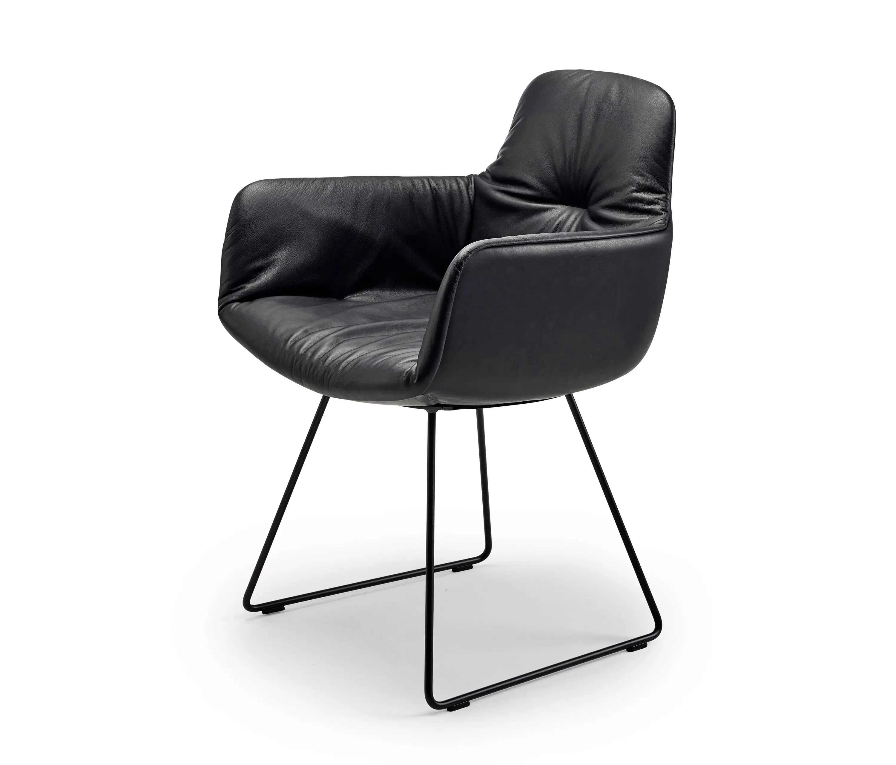 FREIFRAU MANUFAKTUR - Leya | Armchair High with skid frame