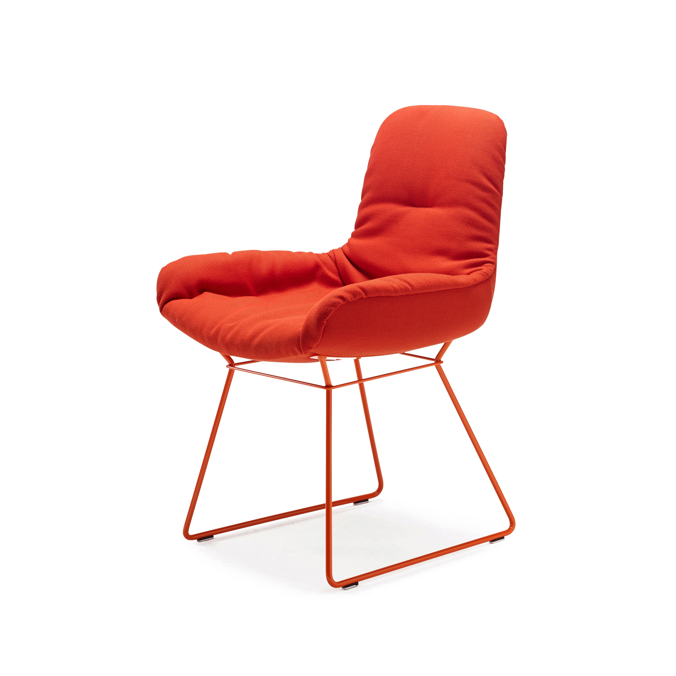 Leya | Armchair Low with wire frame