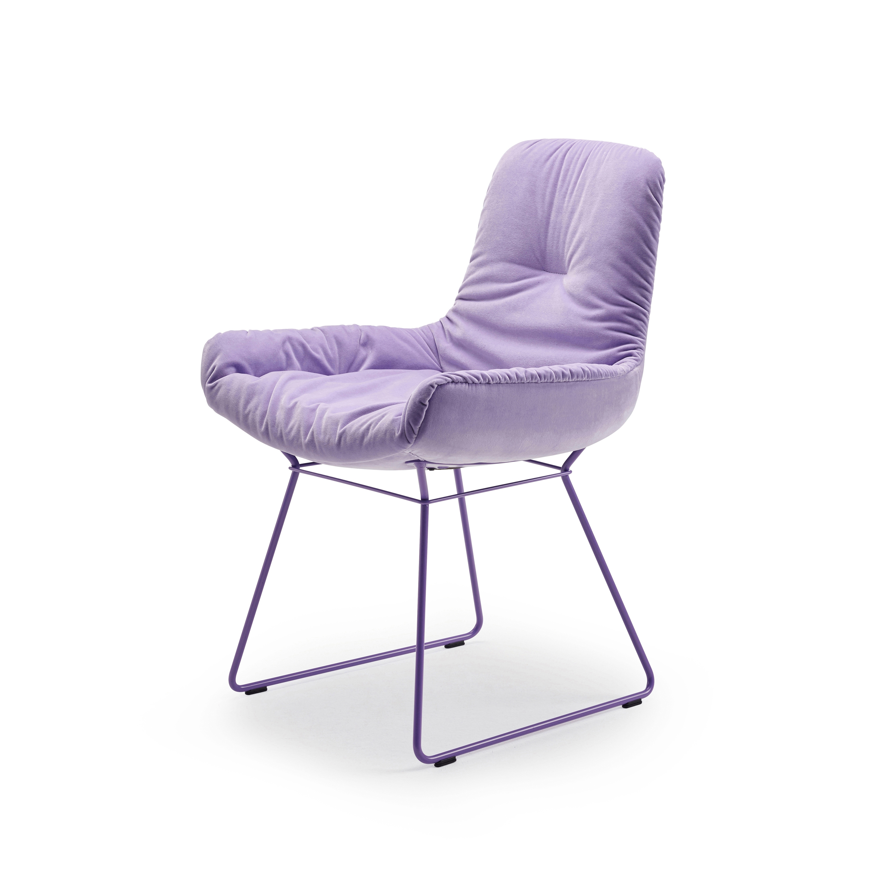 Leya | Armchair Low with wire frame