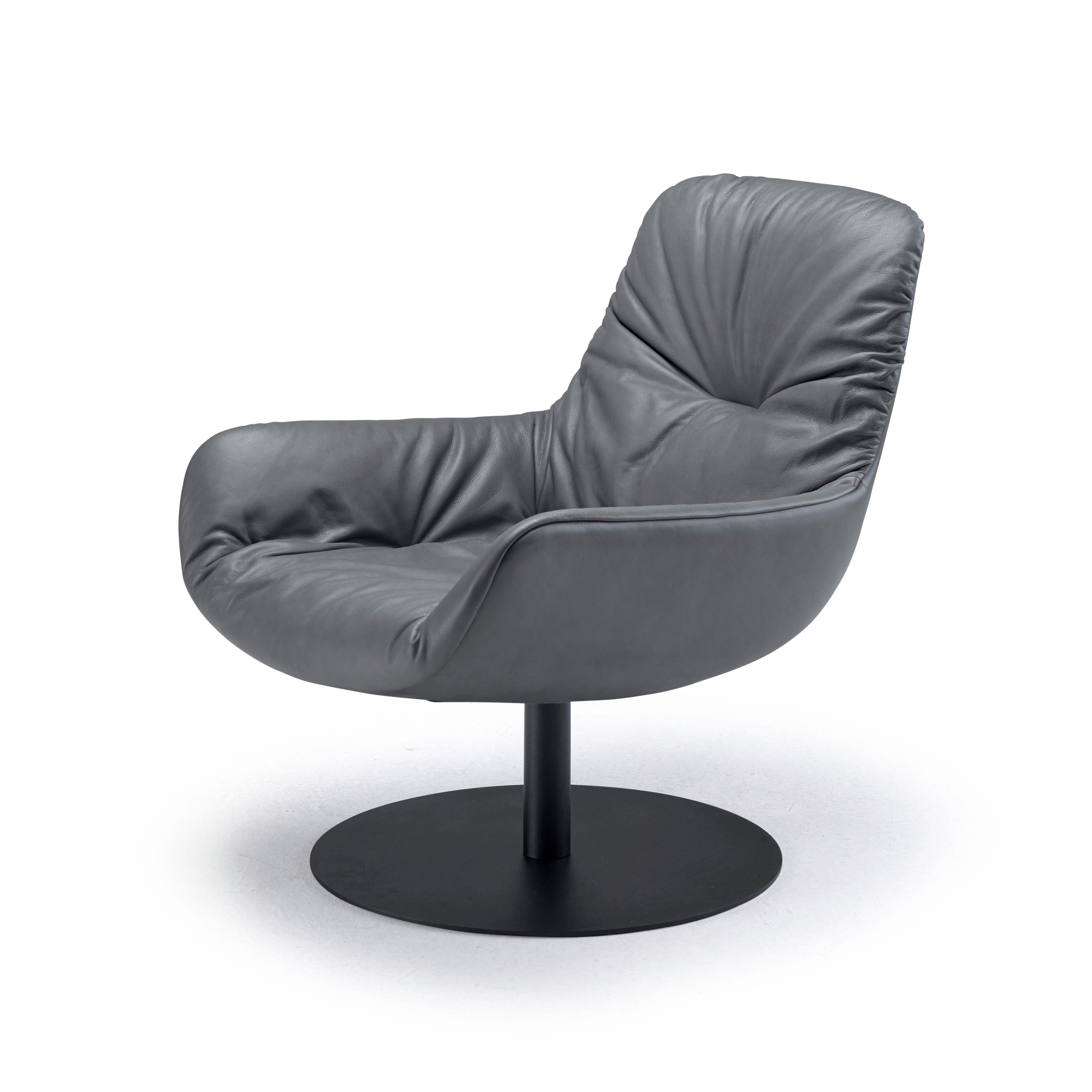 Leya | Lounge Chair with central leg