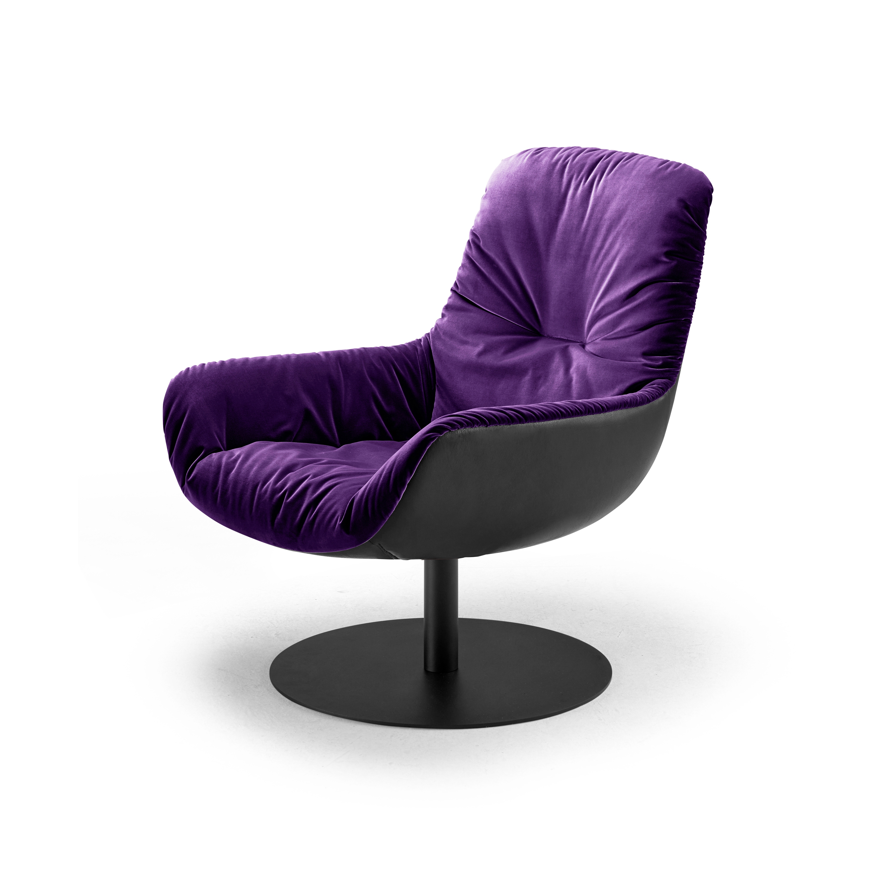 Mostra il prodotto Leya | Lounge Chair with central leg del produttore FREIFRAU MANUFAKTUR
