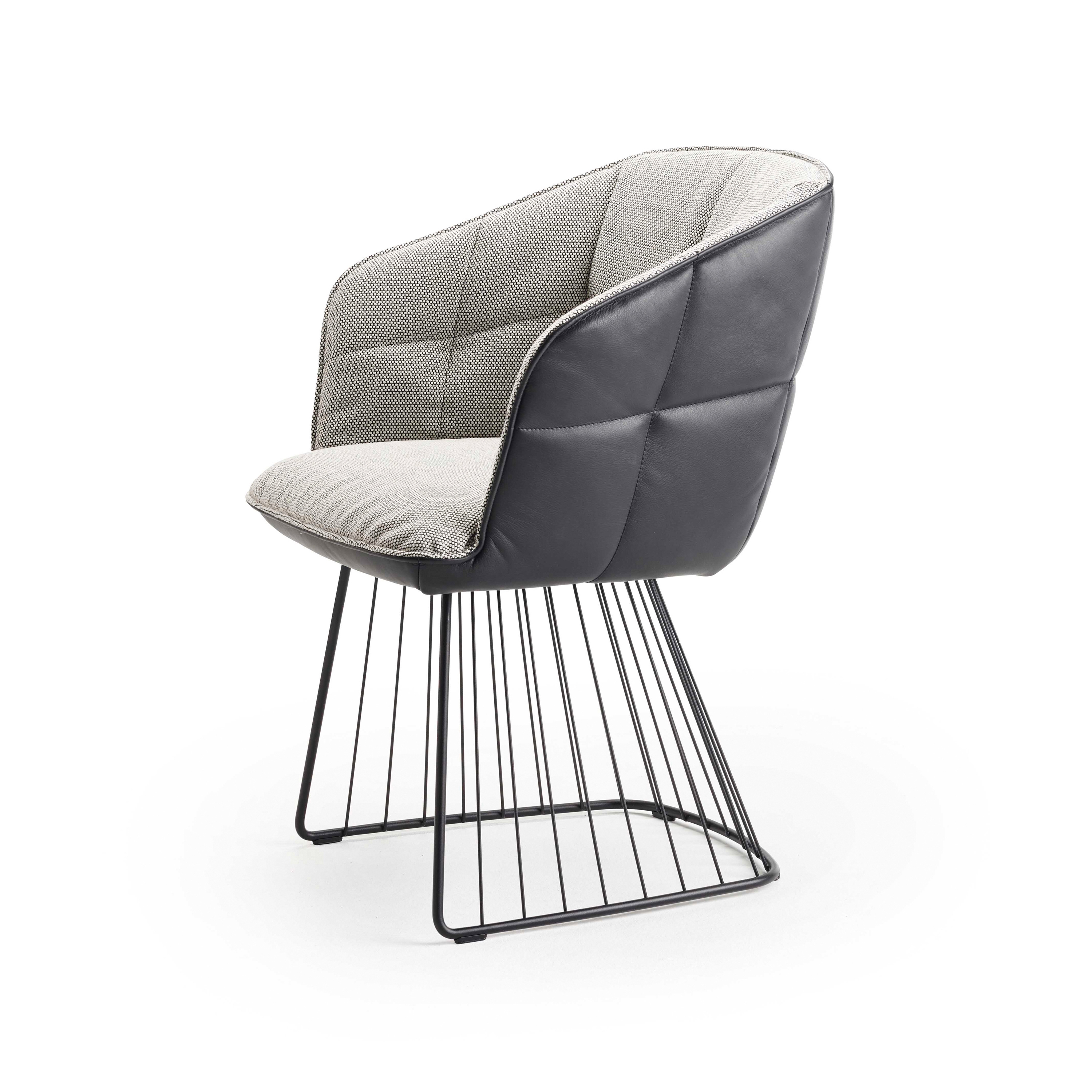 Display product Marla | Armchair High with harp frame from manufacturer FREIFRAU MANUFAKTUR