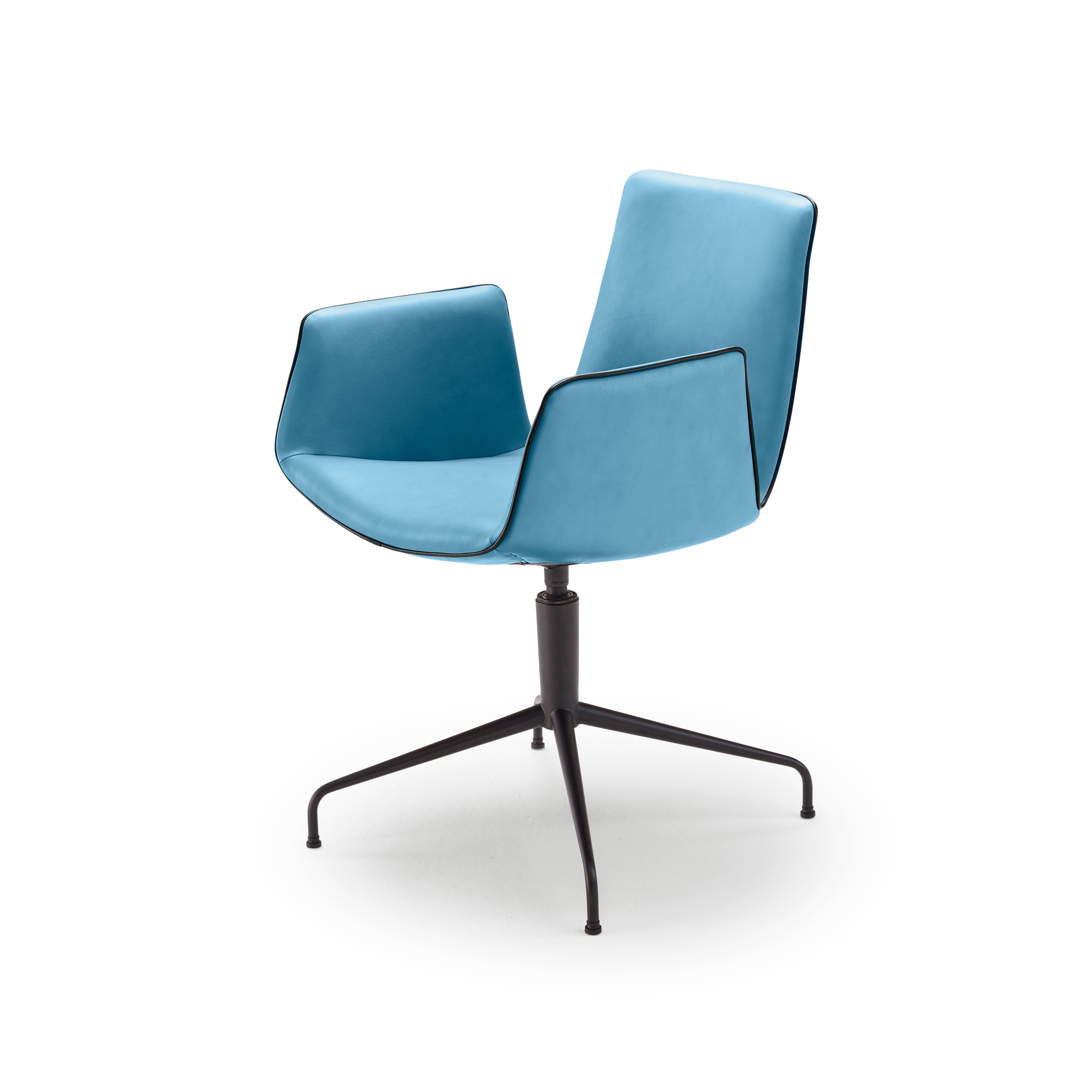Produkt Amelie | Armchair High with trestle leg des Herstellers FREIFRAU MANUFAKTUR anzeigen