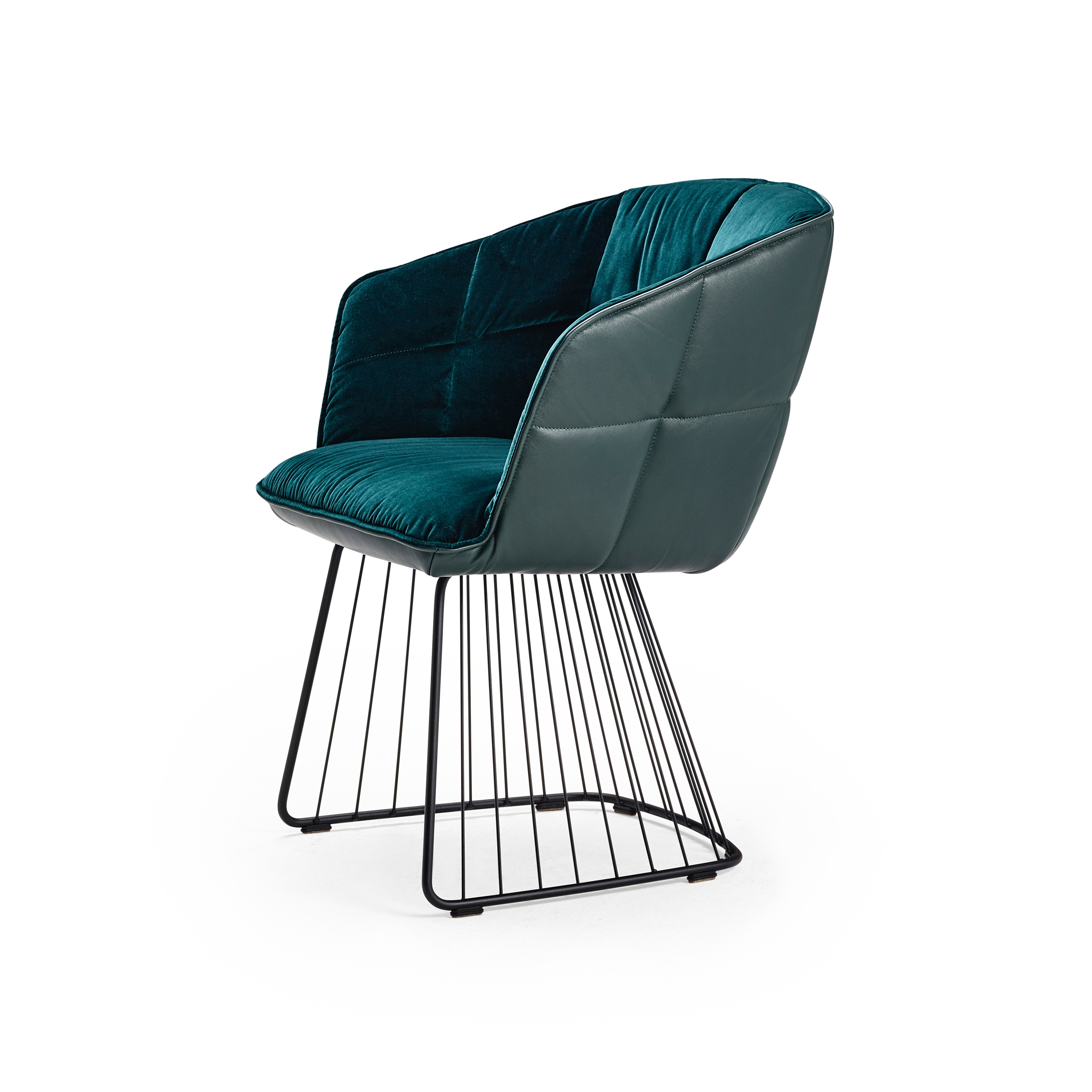 Marla | Armchair High with harp frame