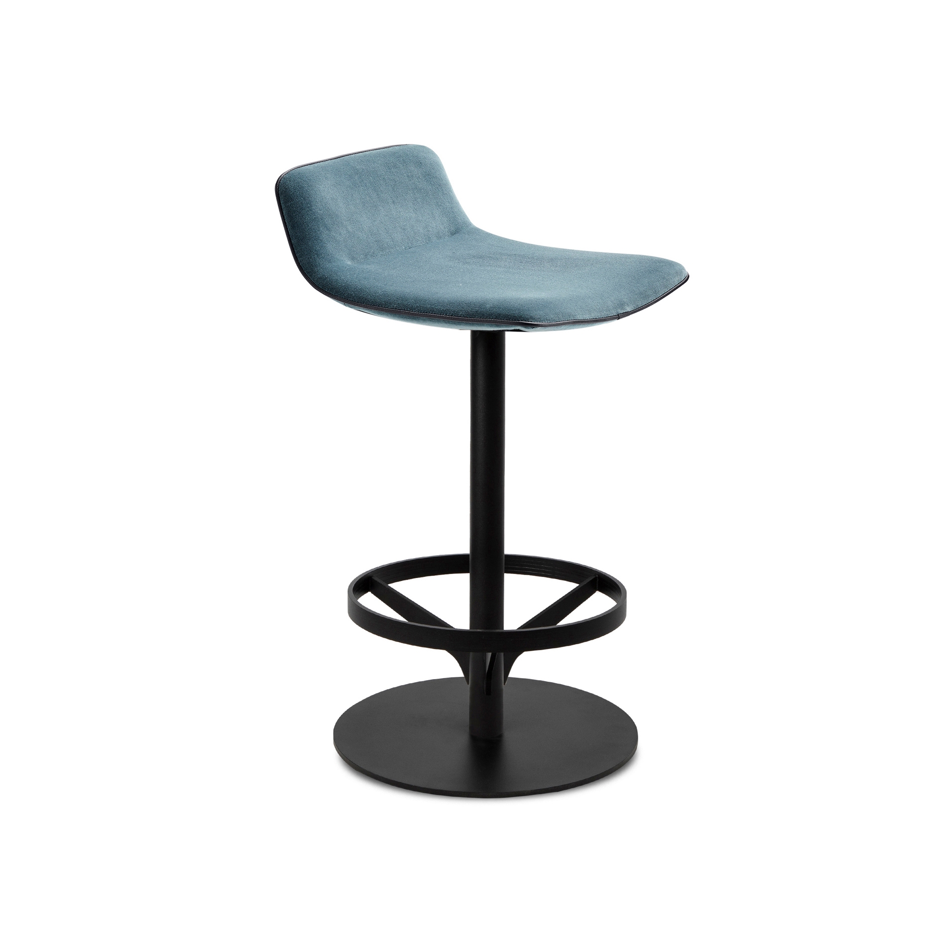 Display product Amelie | Kitchenstool Low with central leg from manufacturer FREIFRAU MANUFAKTUR