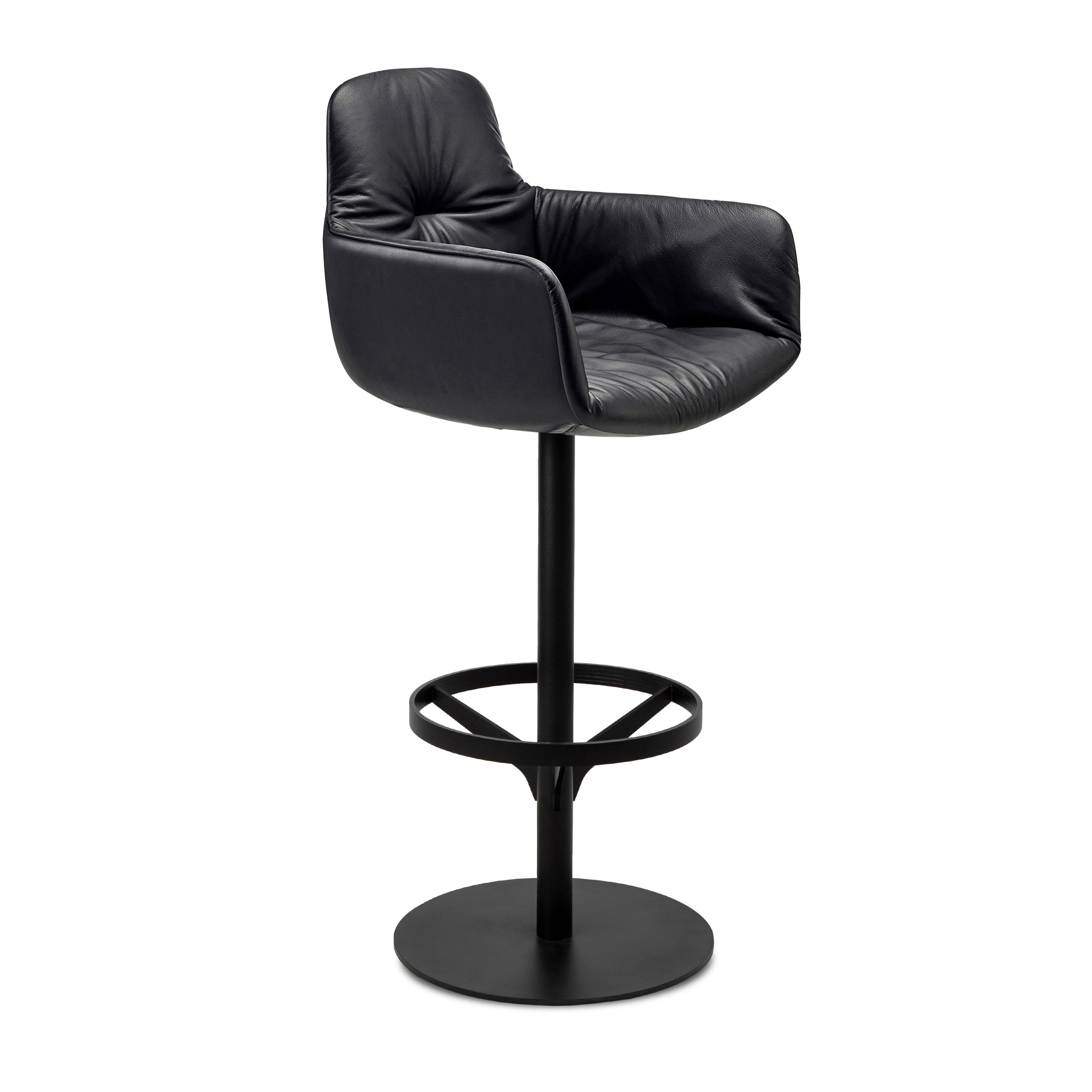 Mostra il prodotto Leya | Bar Armchair High with central leg del produttore FREIFRAU MANUFAKTUR