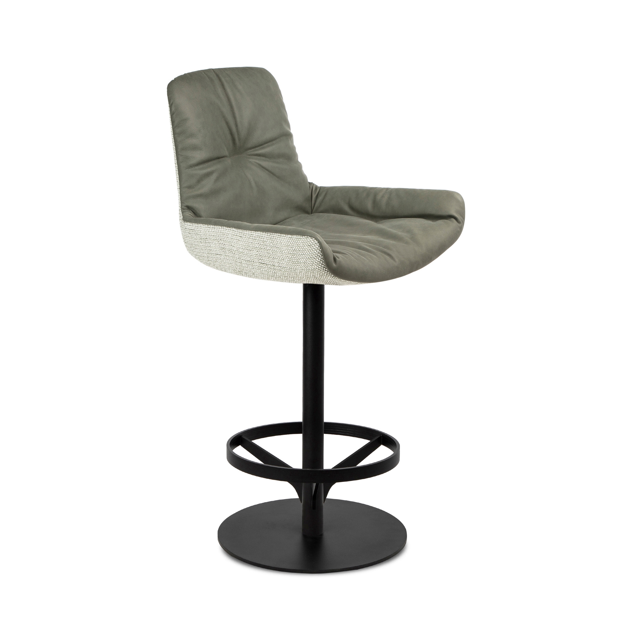 Afficher le produit Leya | Kitchen Armchair Low with central leg du fabricant FREIFRAU MANUFAKTUR