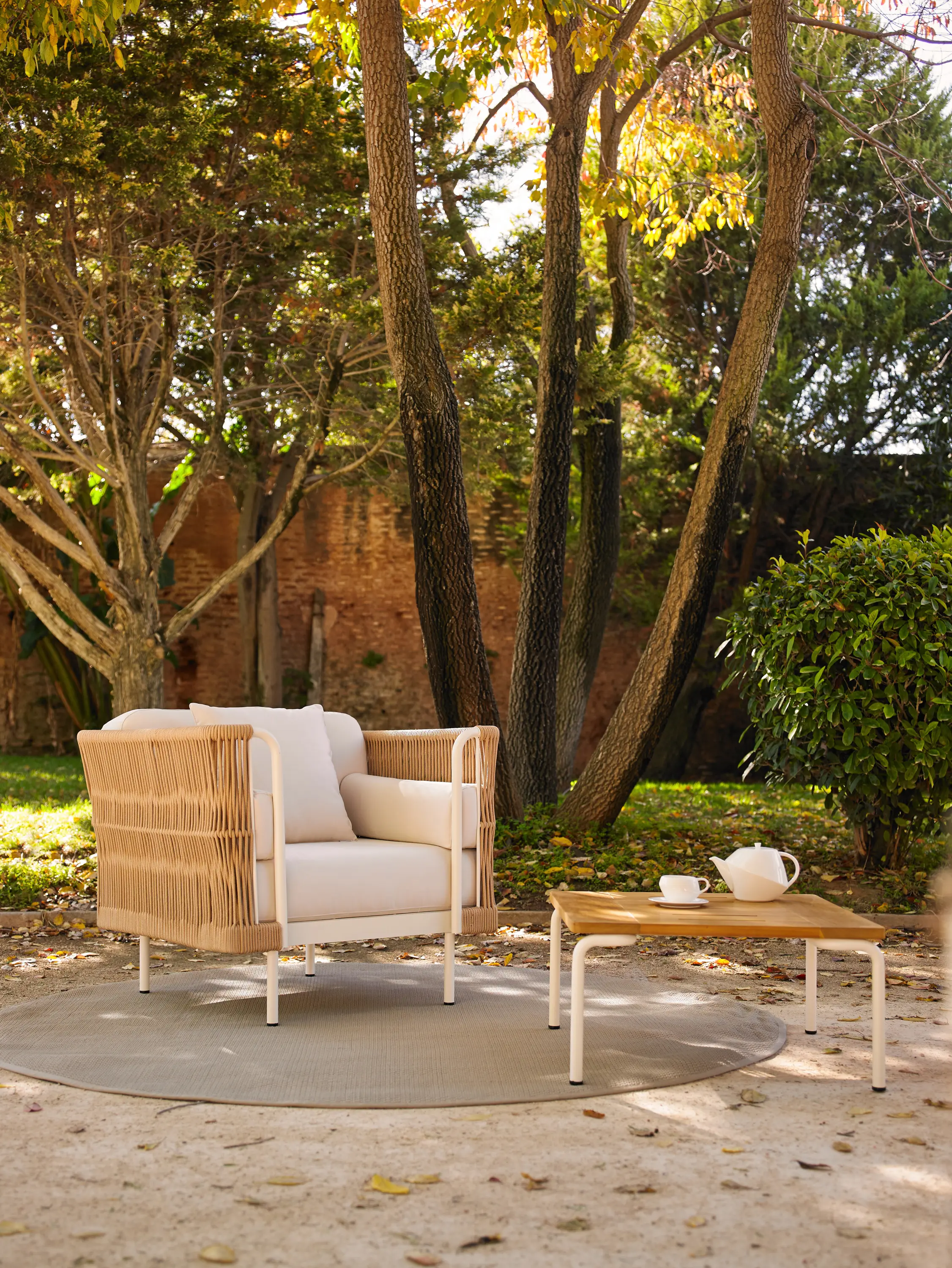 Point - Weave |  Coffe table | Compact top