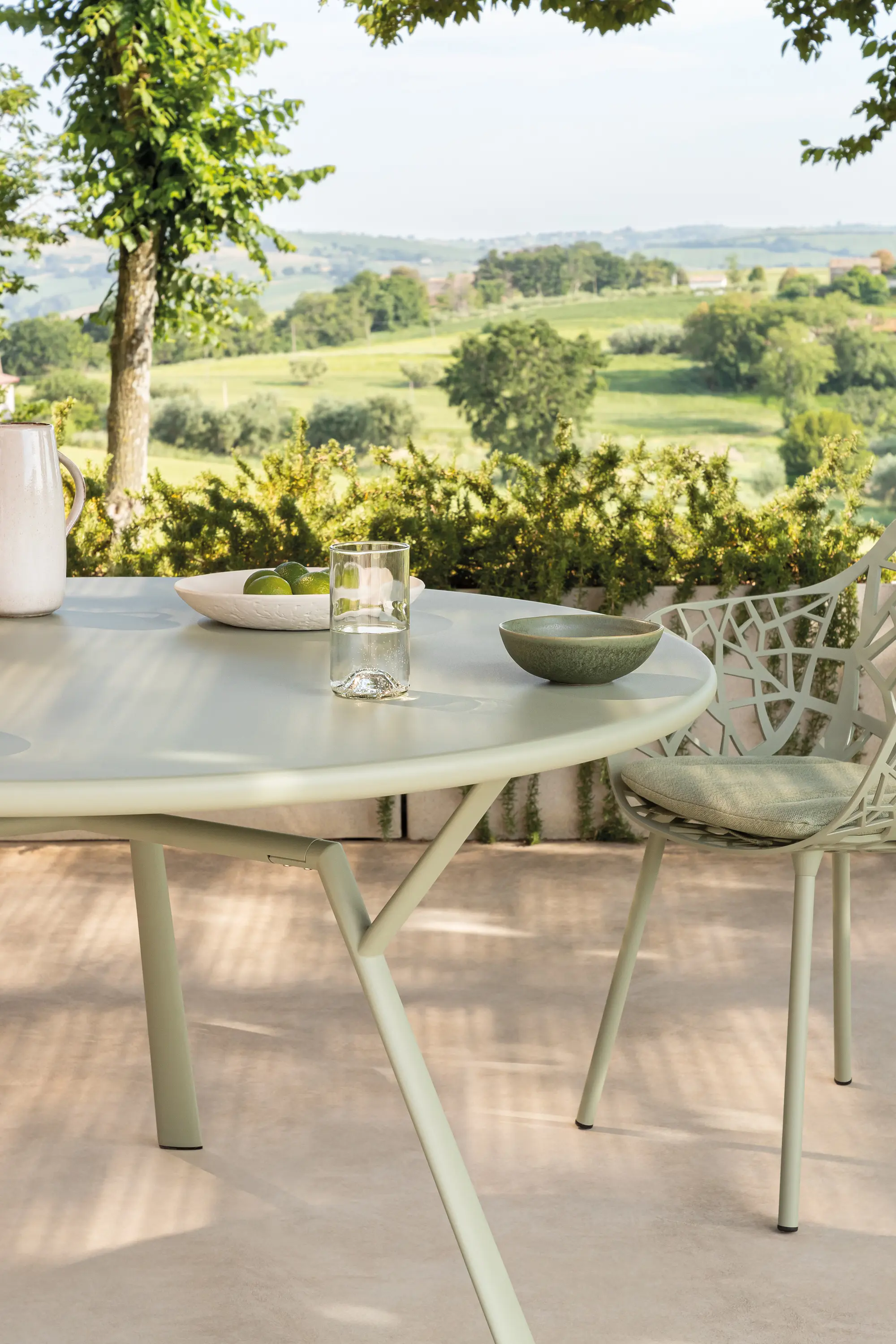 Fast - Radice Quadra round table