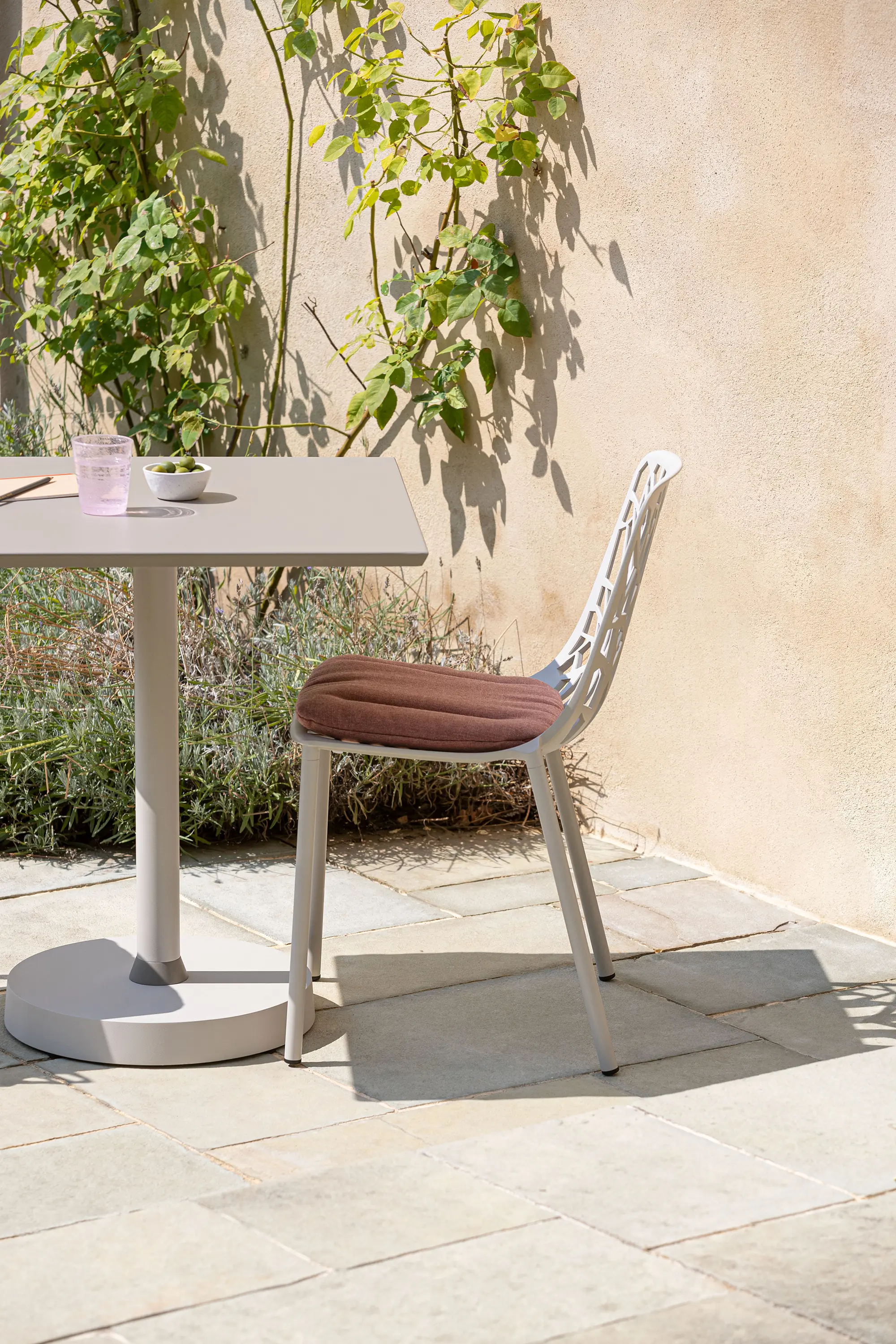 Fast - Omnia Selection - Cross basement Tonik tabletop