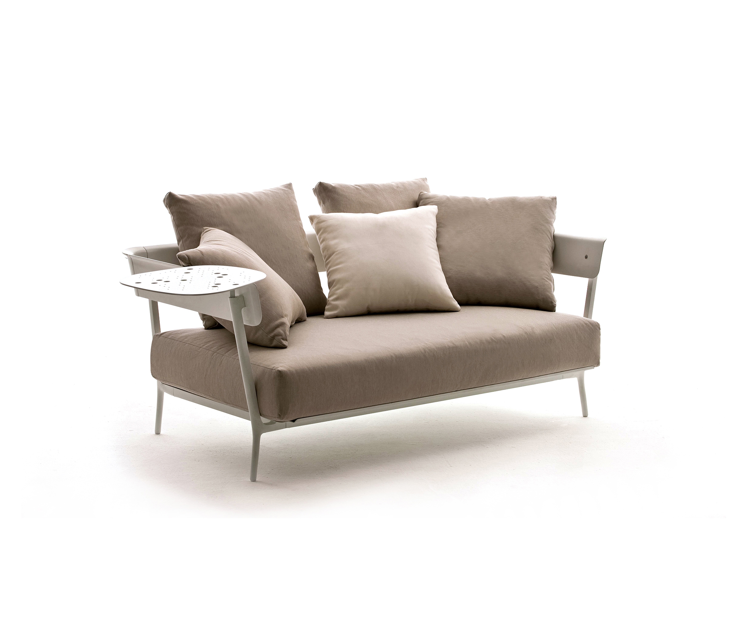 Display product Aikana Sofa 2-seater from manufacturer Fast