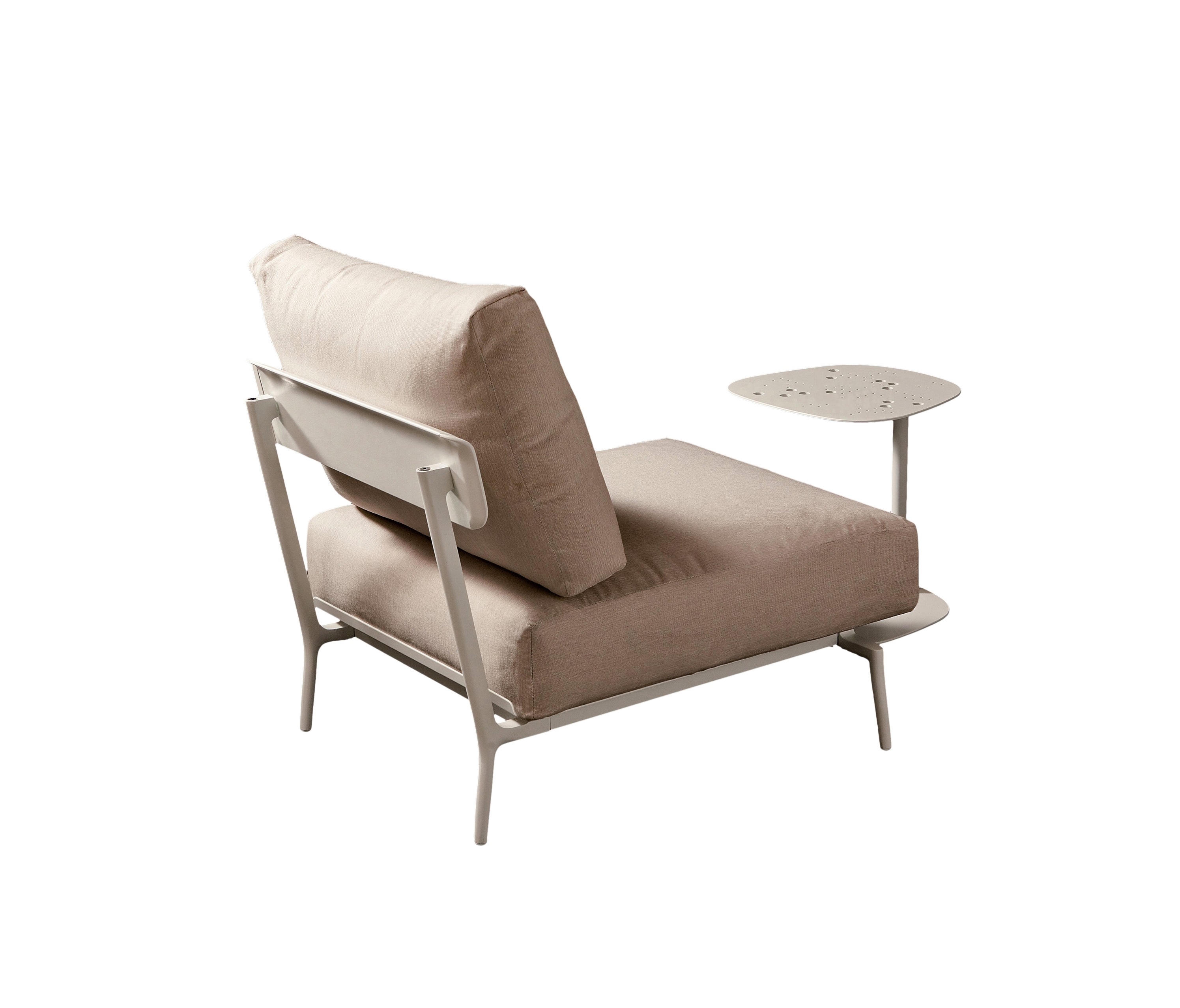 Display product Aikana armchair from manufacturer Fast