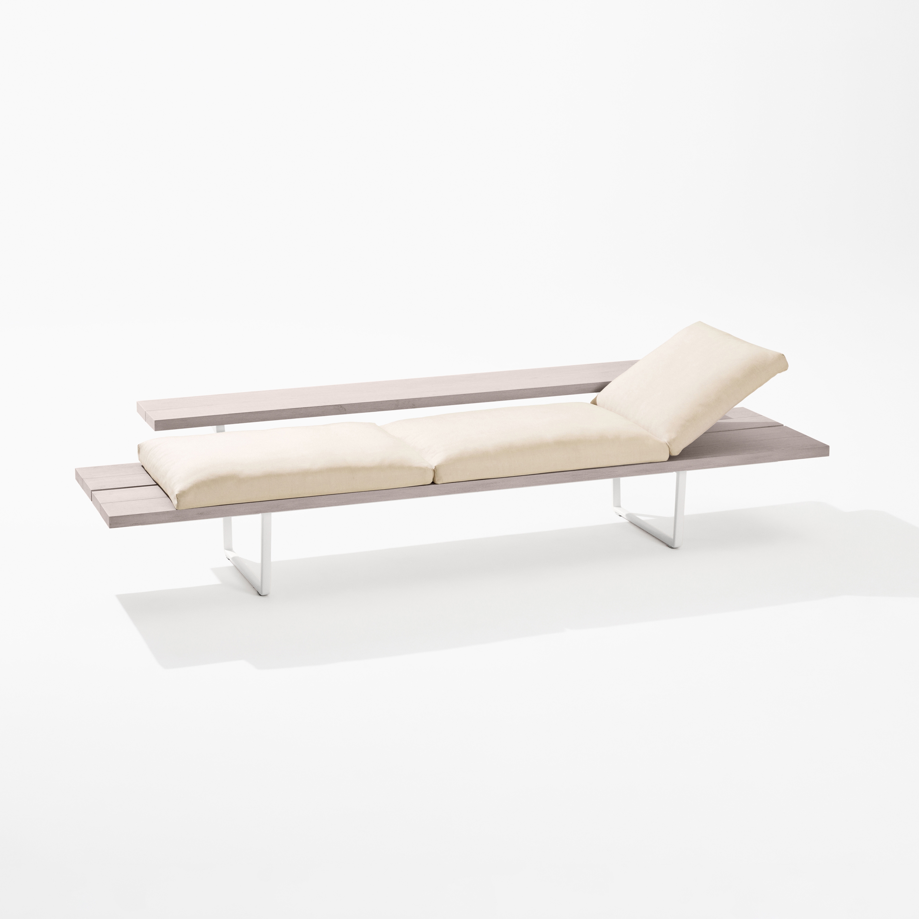 Display product Orizon chaise-longue from manufacturer Fast