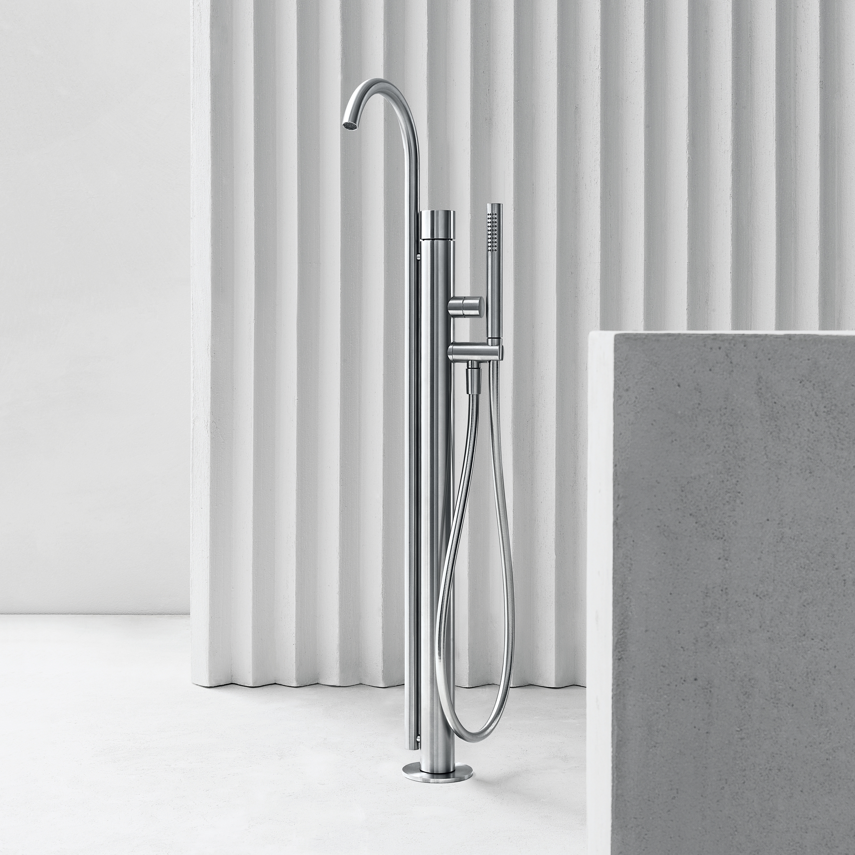 Afficher le produit AA/27 Aboutwater Boffi e Fantini | Mitigeur bain-douche installation au sol du fabricant Fantini
