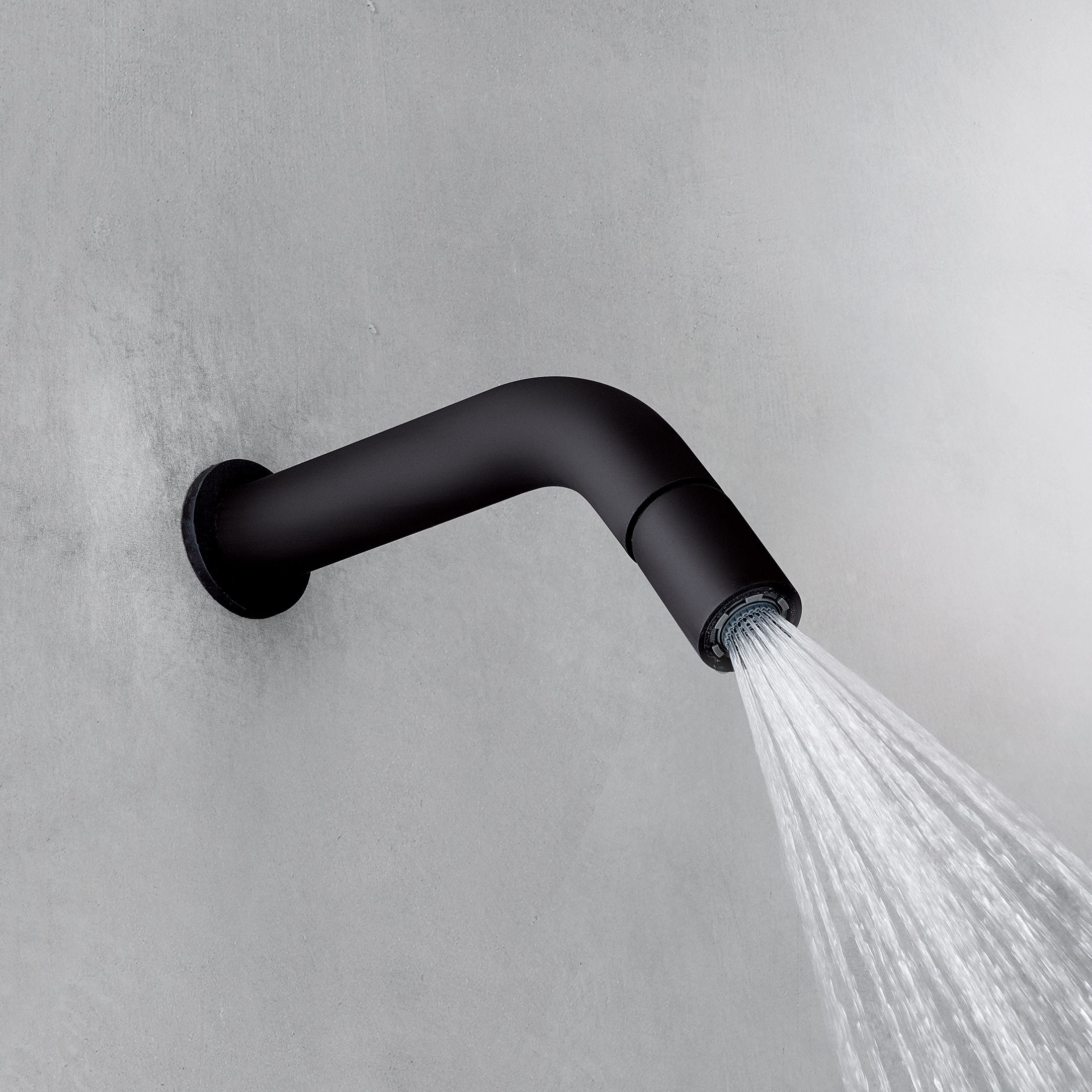 Afficher le produit AA/27 Aboutwater Boffi e Fantini | Pomme de douche jet pluie du fabricant Fantini