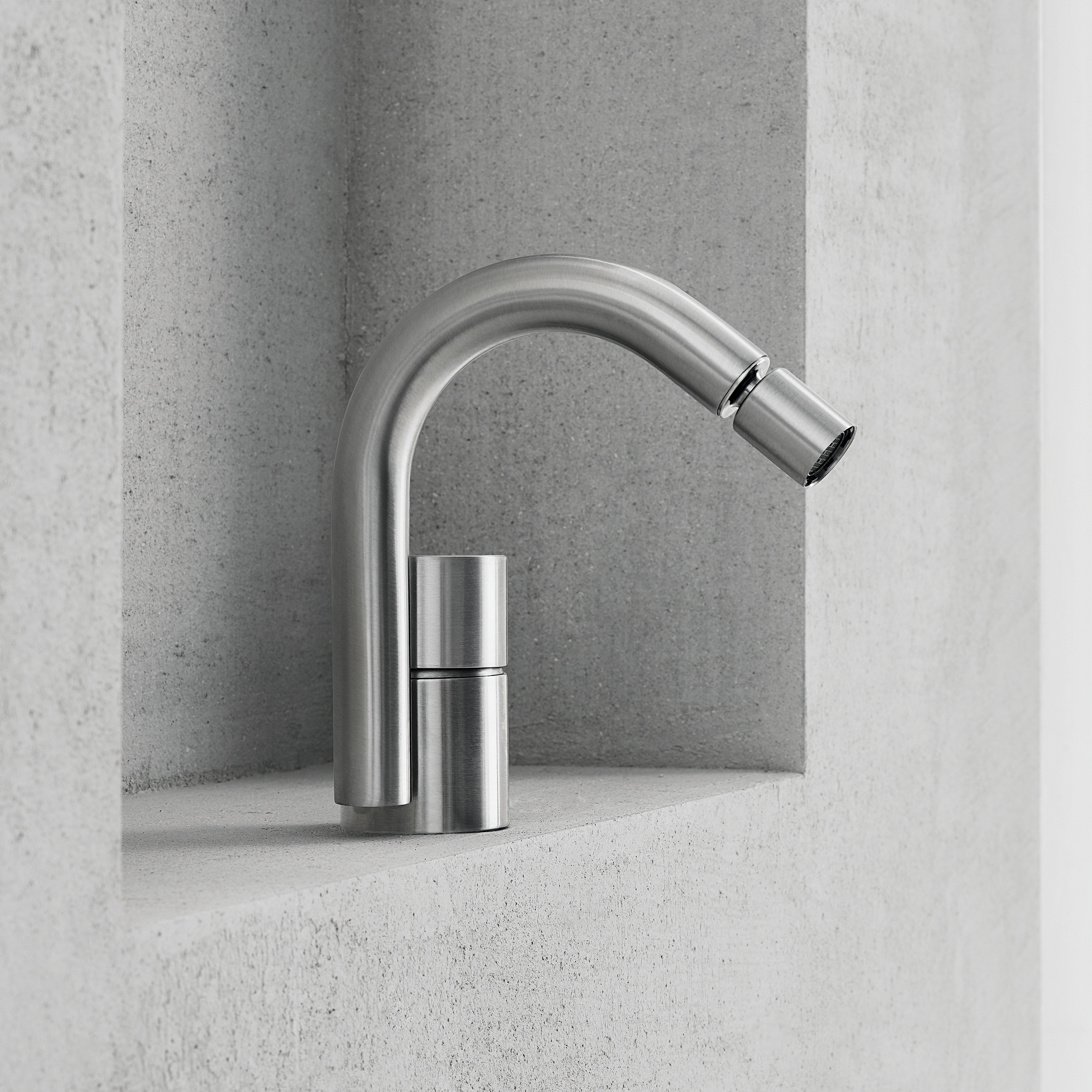 Display product AA/27 Aboutwater Boffi e Fantini | Single-hole bidet mixer from manufacturer Fantini