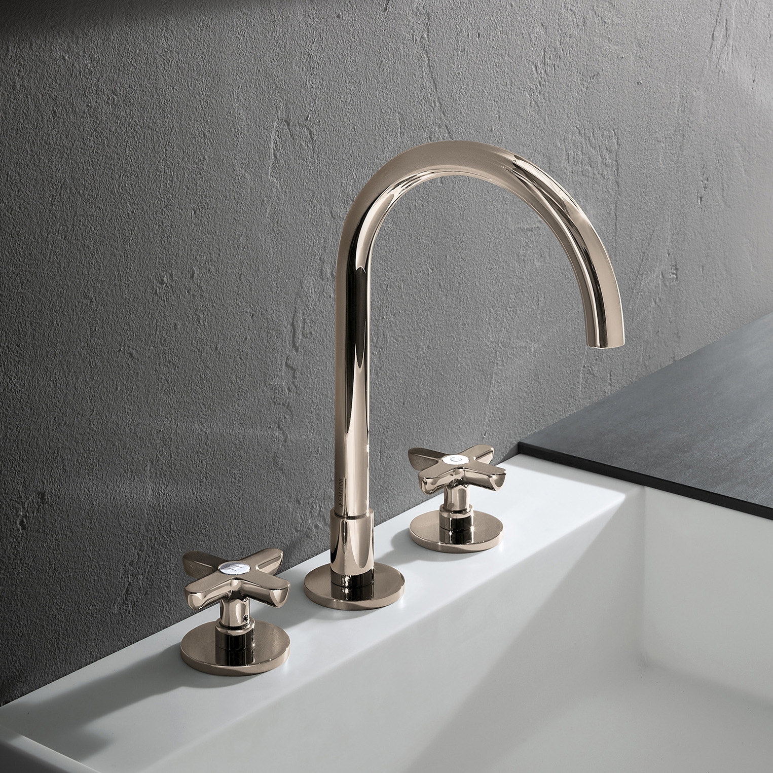 Produkt Icona Classic | 3-Loch-Waschtischmischer des Herstellers Fantini anzeigen