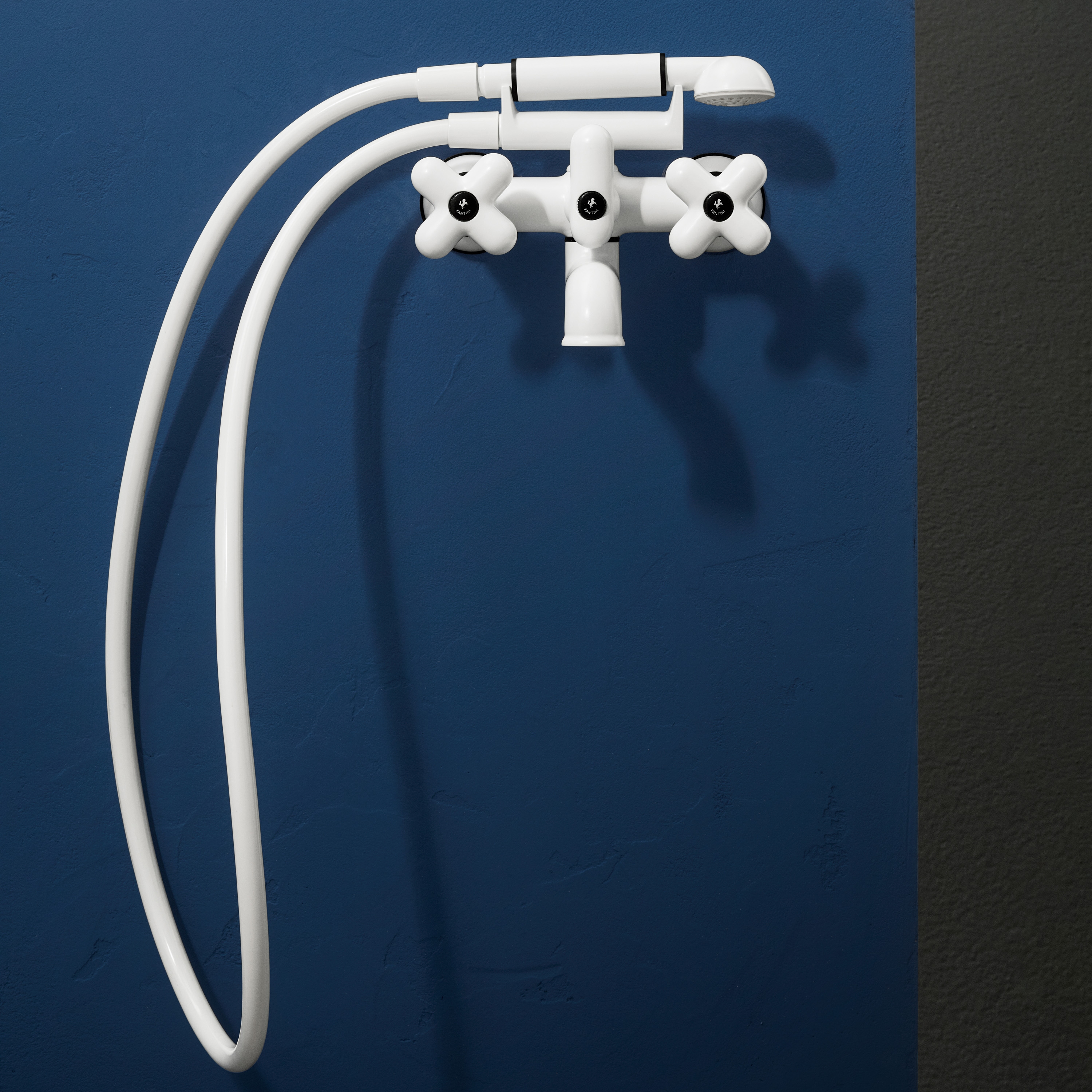 Display product I Balocchi | Wall-mount bathtub mixer from manufacturer Fantini