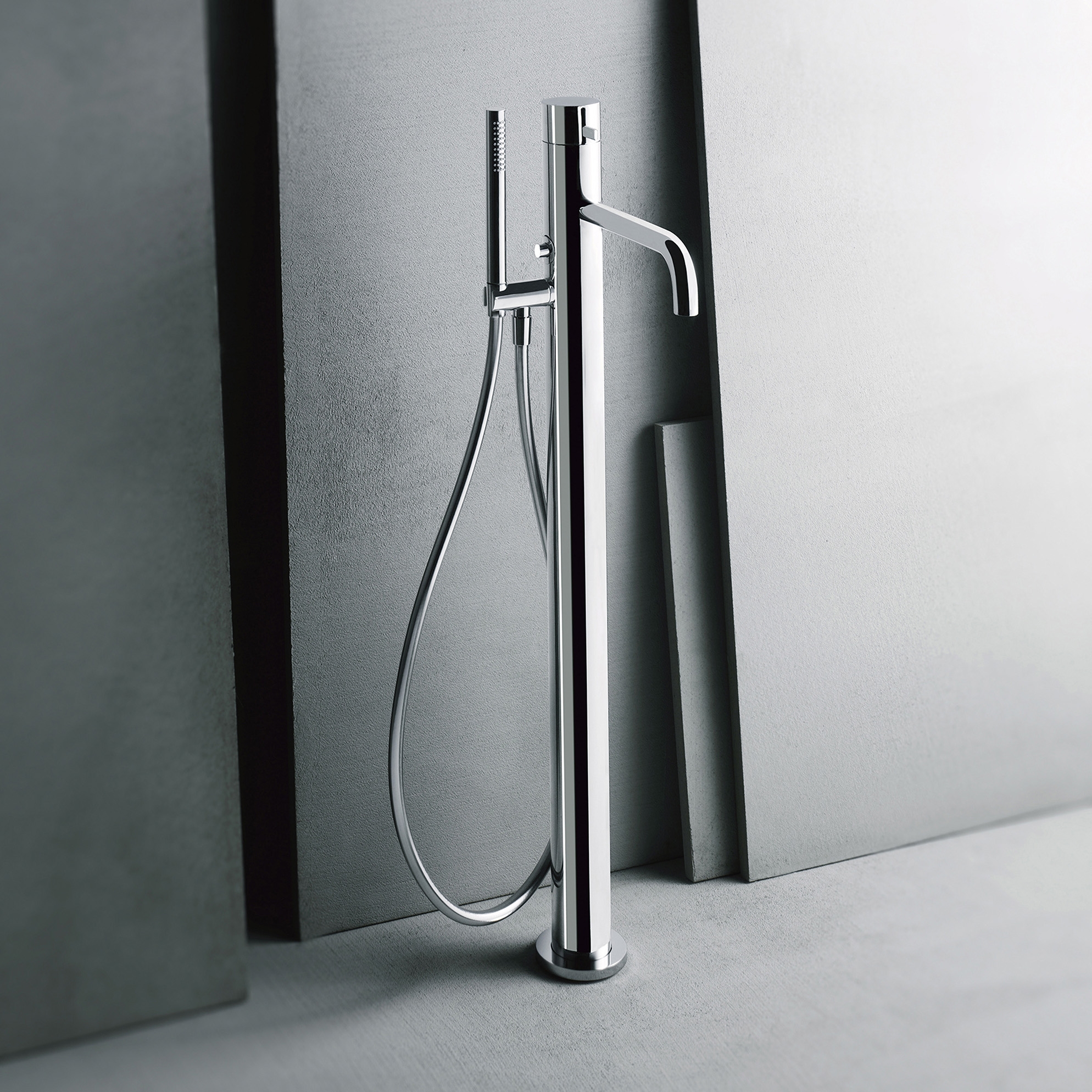 Afficher le produit AF/21 Aboutwater Boffi e Fantini | Mitigeur bain-douche installation au sol du fabricant Fantini