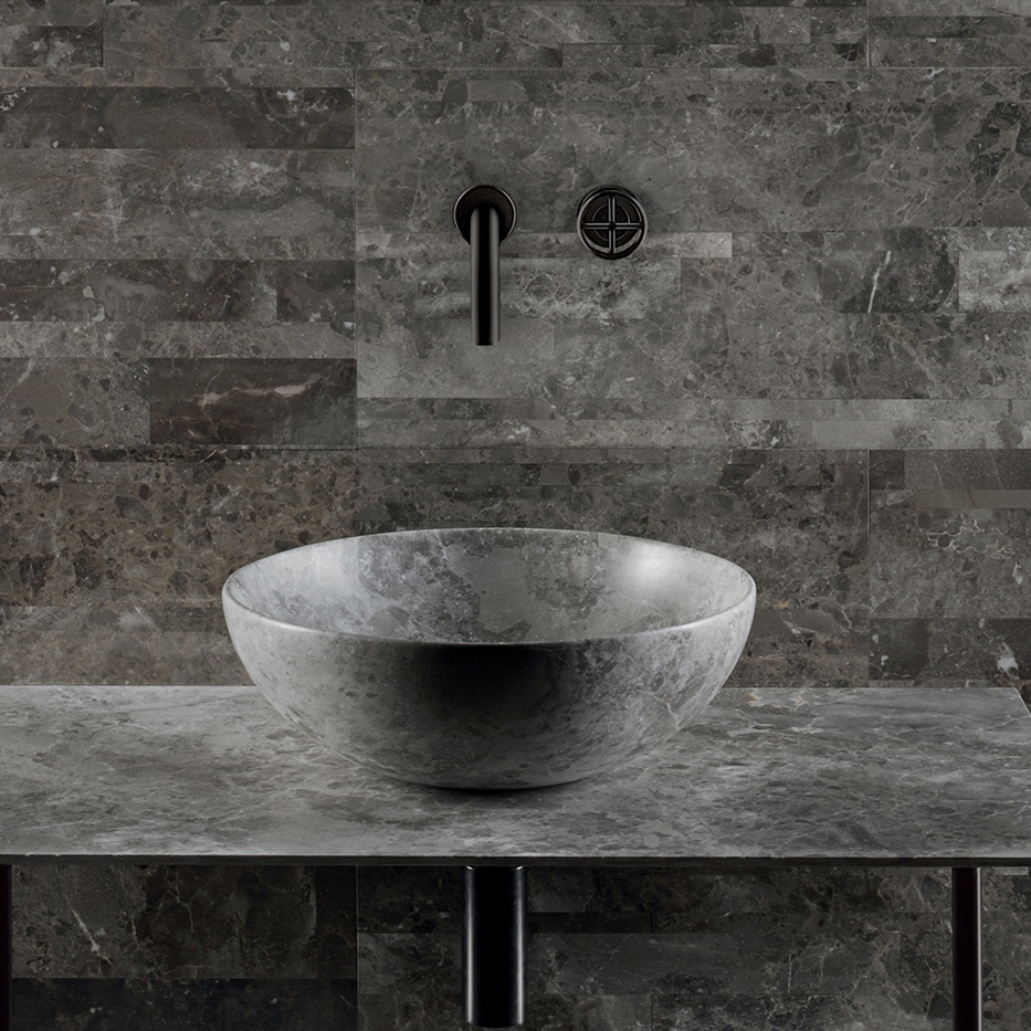 Afficher le produit Fontane Bianche Salvatori + Fantini | Wall-mount washbasin mixer du fabricant Fantini