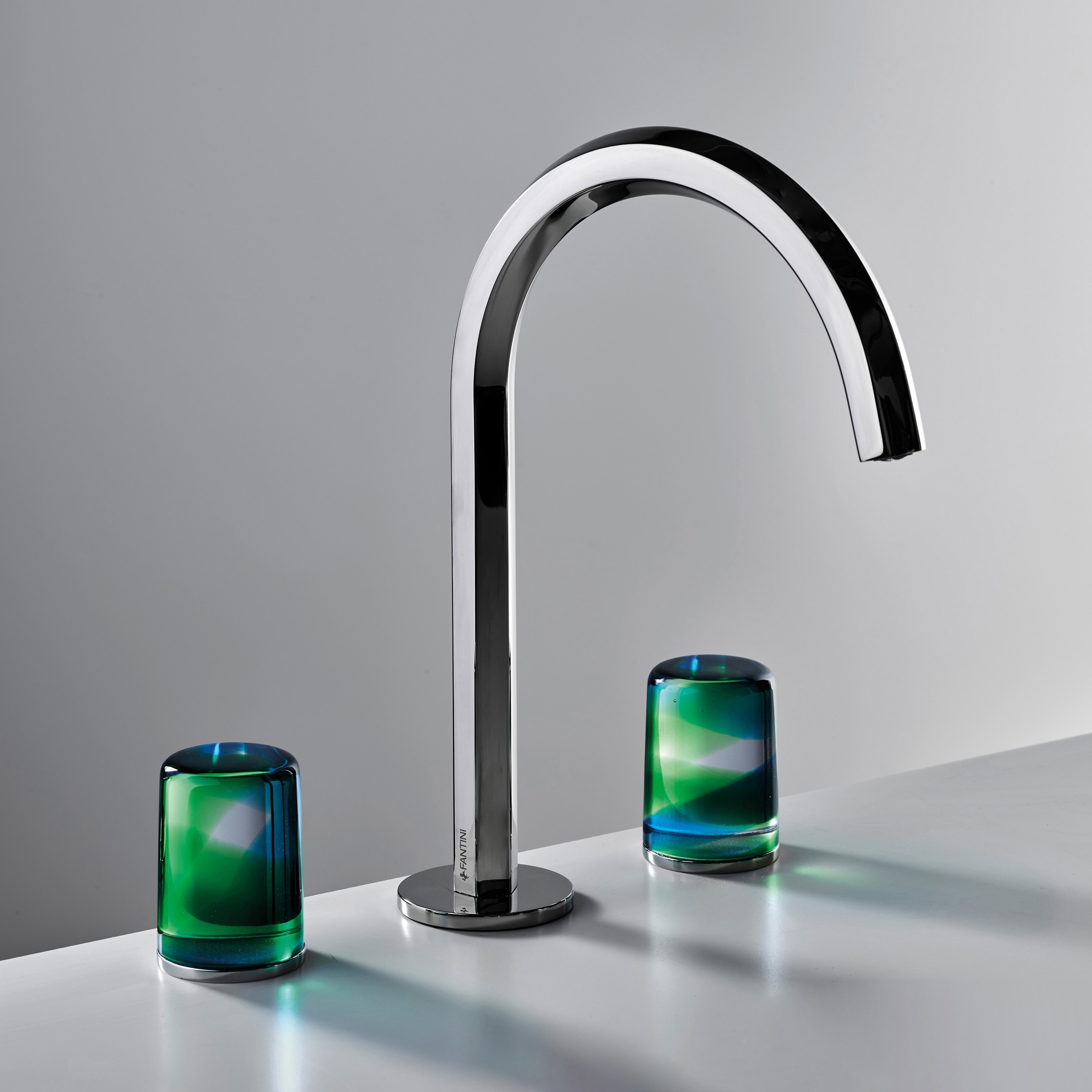 Venezia by Venini | 3-hole washbasin mixer