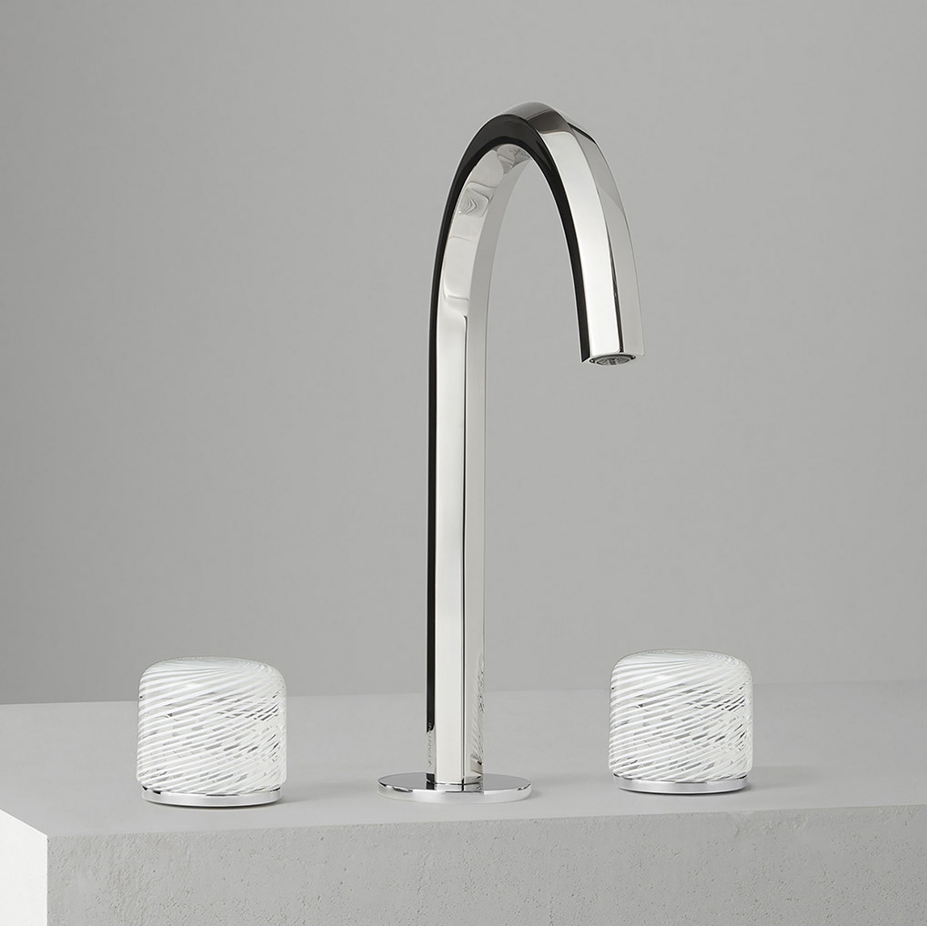 Display product Venezia by Venini | 3-hole washbasin mixer from manufacturer Fantini