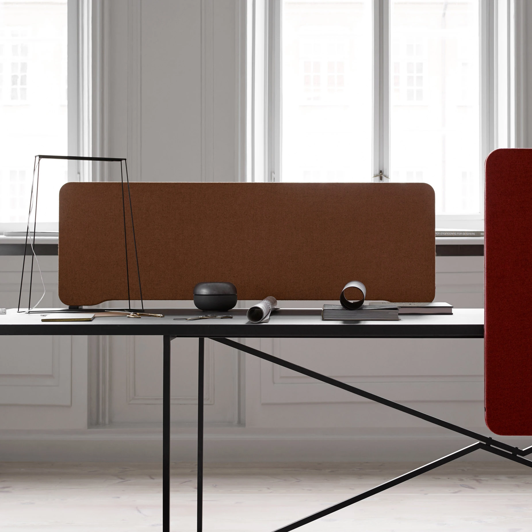 TABLE SCREENS