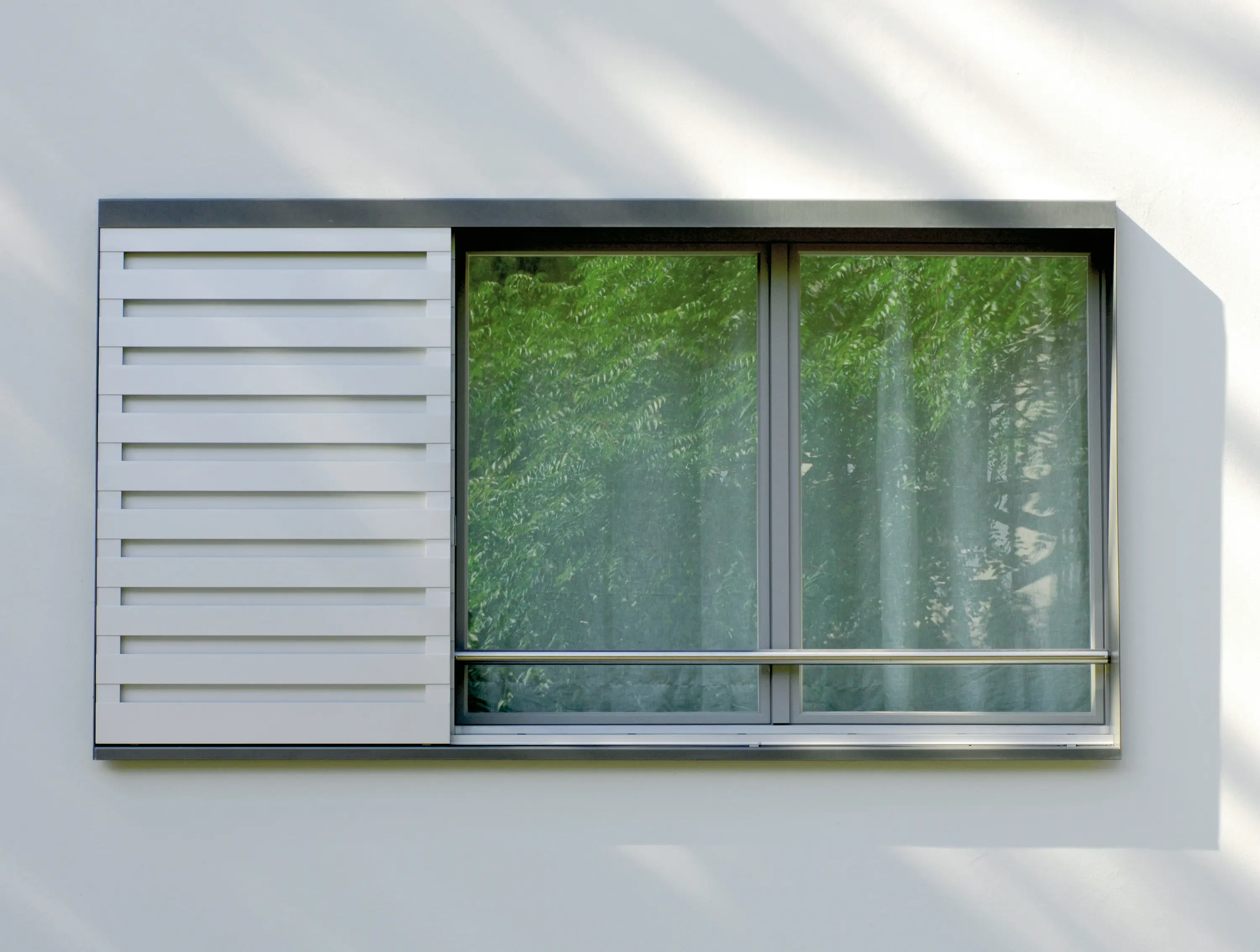 Jaloumatic - Alu-Schiebeläden | Streifen-Lamellen