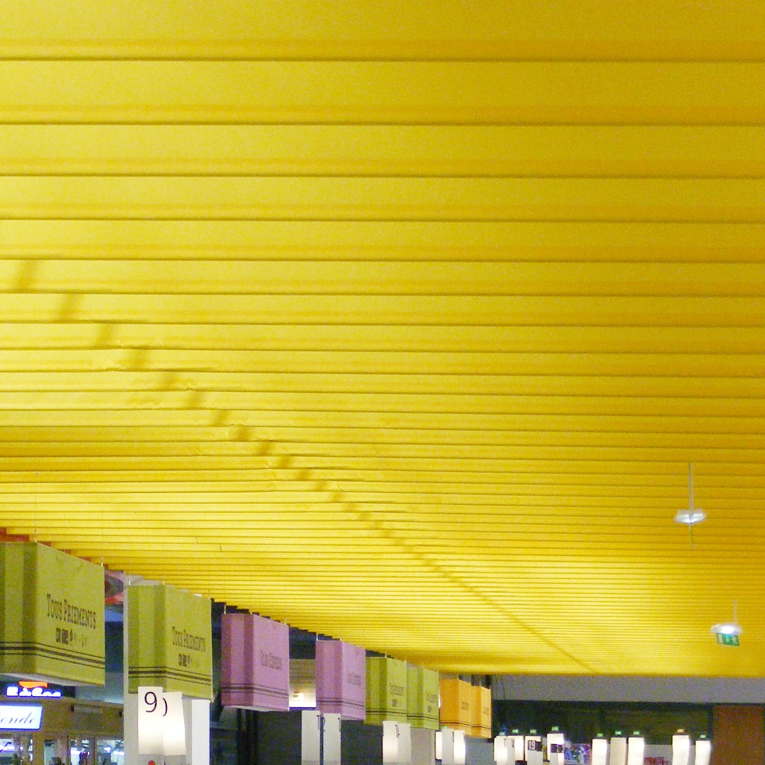 Display product Drop Stripe from manufacturer PROCÉDÉS CHÉNEL
