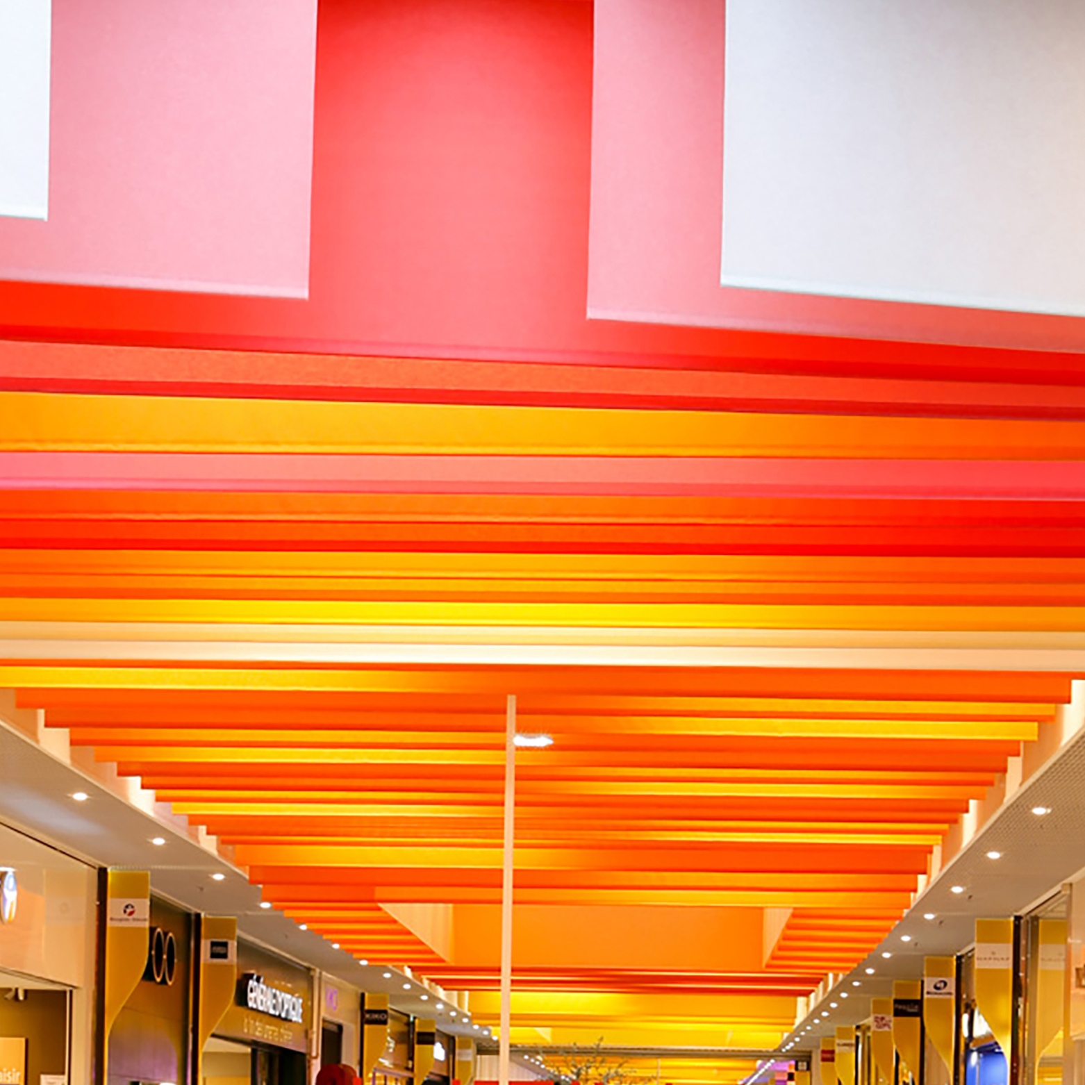 Display product Drop Stripe from manufacturer PROCÉDÉS CHÉNEL