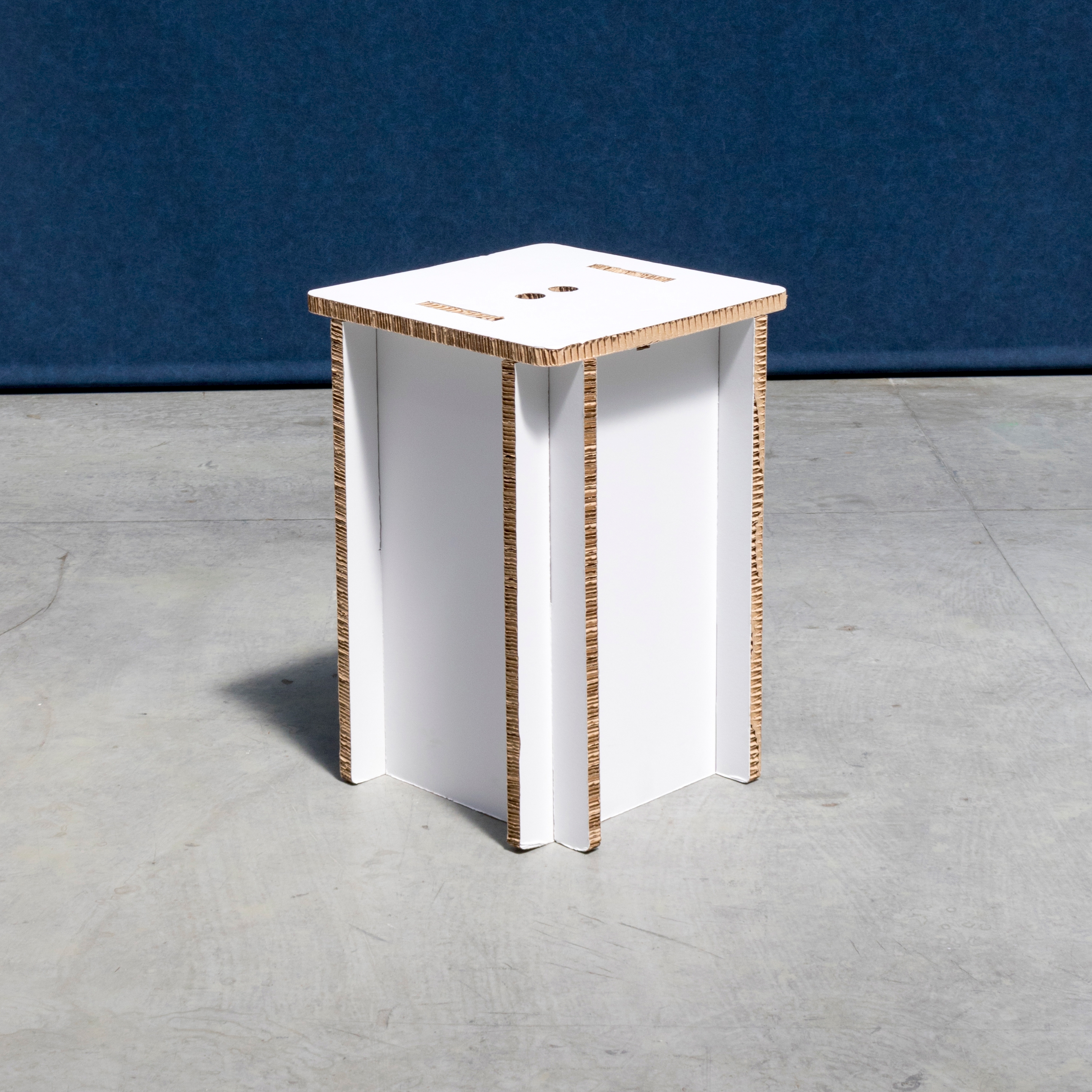 Produkt Vanves Stool des Herstellers PROCÉDÉS CHÉNEL anzeigen