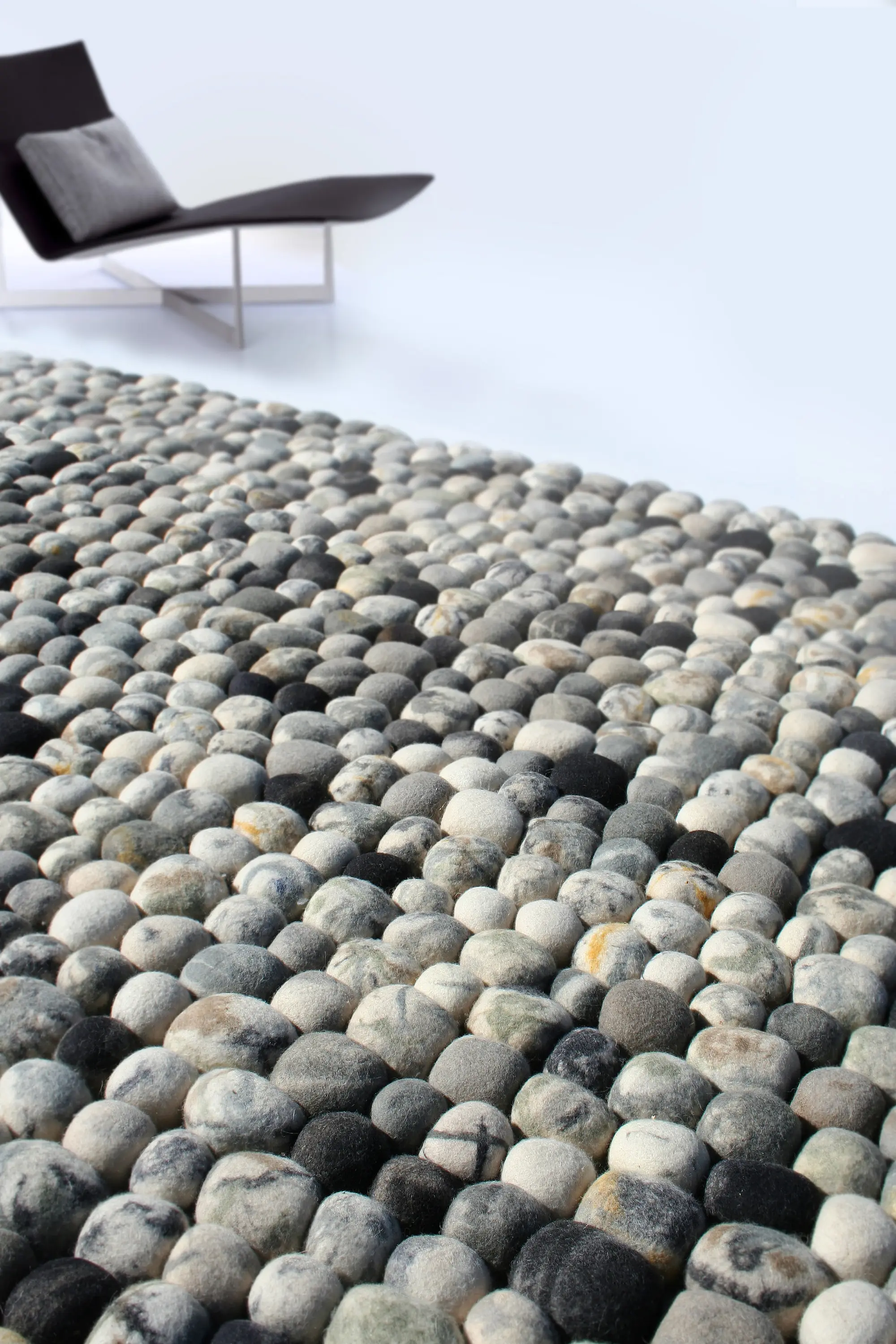 2Form Design - Pebble